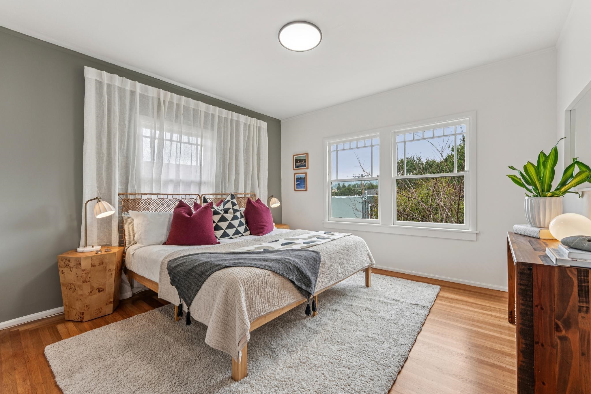 Detail Gallery Image 26 of 60 For 1108 E 33rd St, Oakland,  CA 94610 - 2 Beds | 1/1 Baths