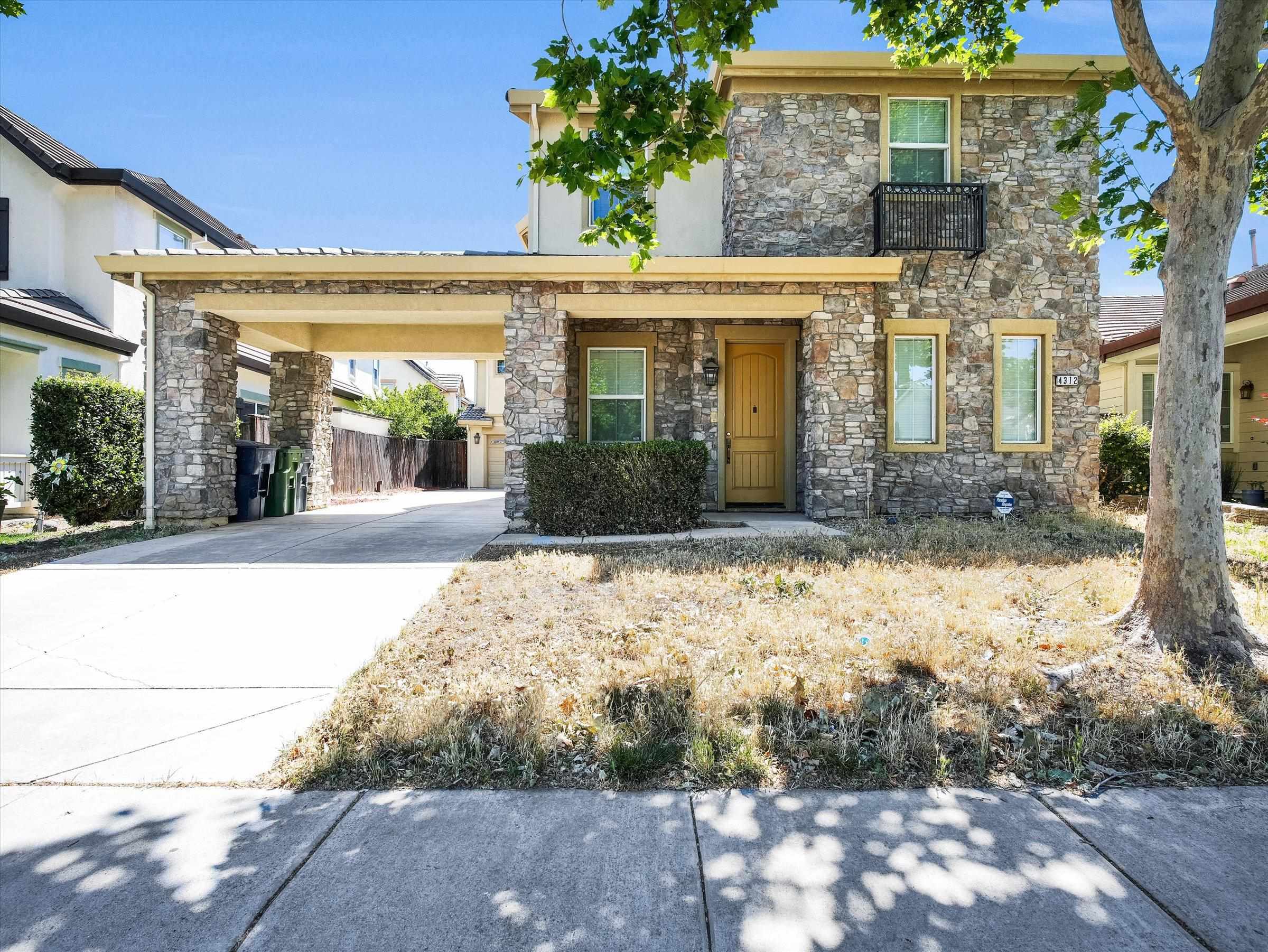 Detail Gallery Image 2 of 56 For 4312 Middlefield Dr, Tracy,  CA 95377 - 4 Beds | 4 Baths