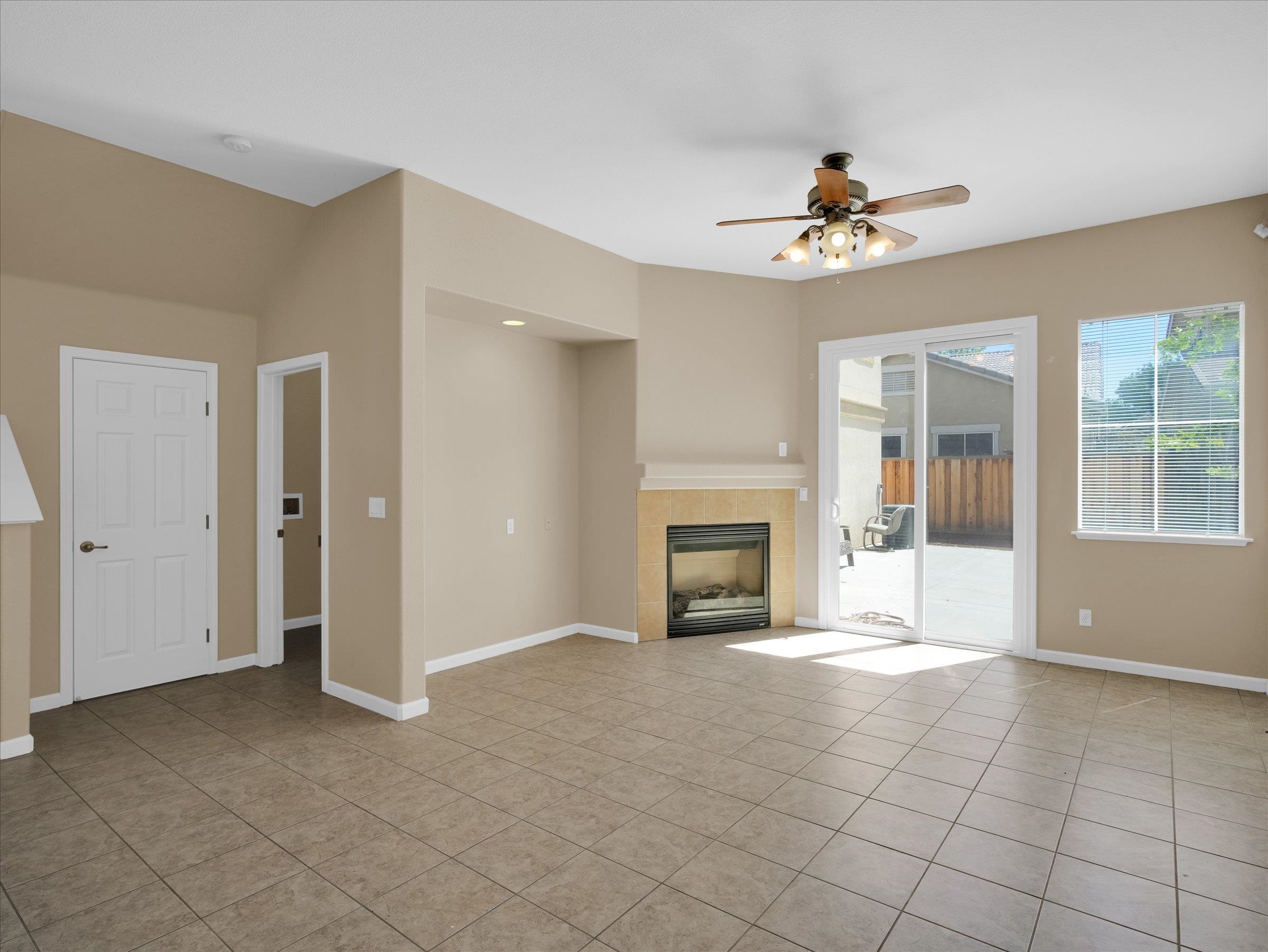 Detail Gallery Image 17 of 56 For 4312 Middlefield Dr, Tracy,  CA 95377 - 4 Beds | 4 Baths