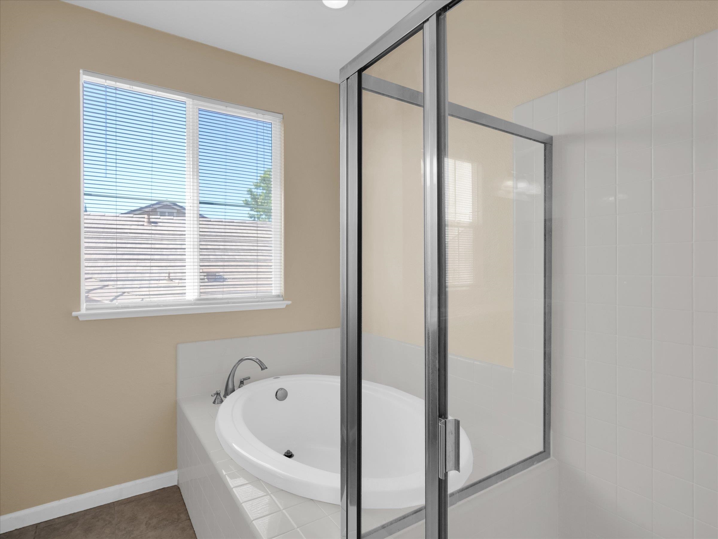 Detail Gallery Image 33 of 56 For 4312 Middlefield Dr, Tracy,  CA 95377 - 4 Beds | 4 Baths