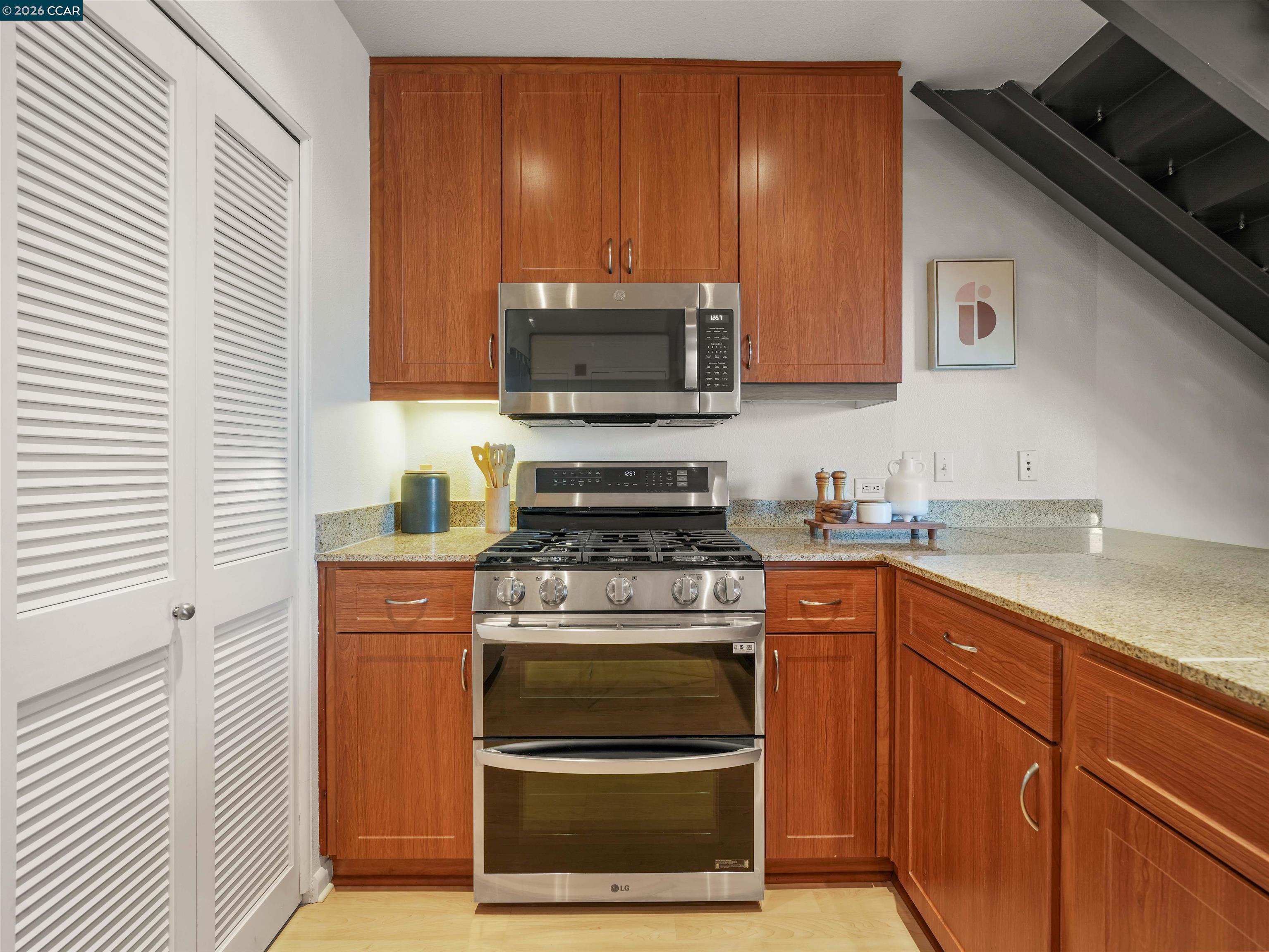 Detail Gallery Image 9 of 26 For 5855 Horton Street #526,  Emeryville,  CA 94608 - 1 Beds | 2 Baths