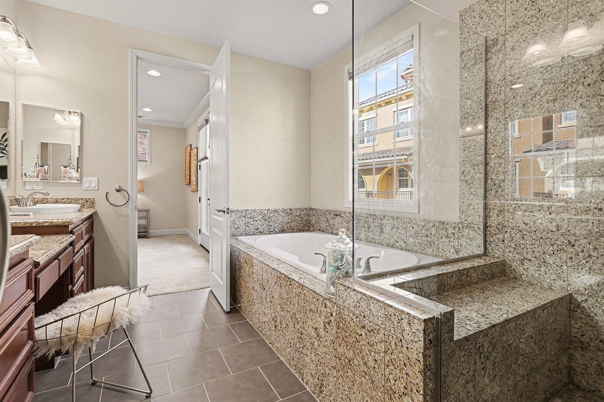 Photo #17: 41122464 Listing: Photo #17