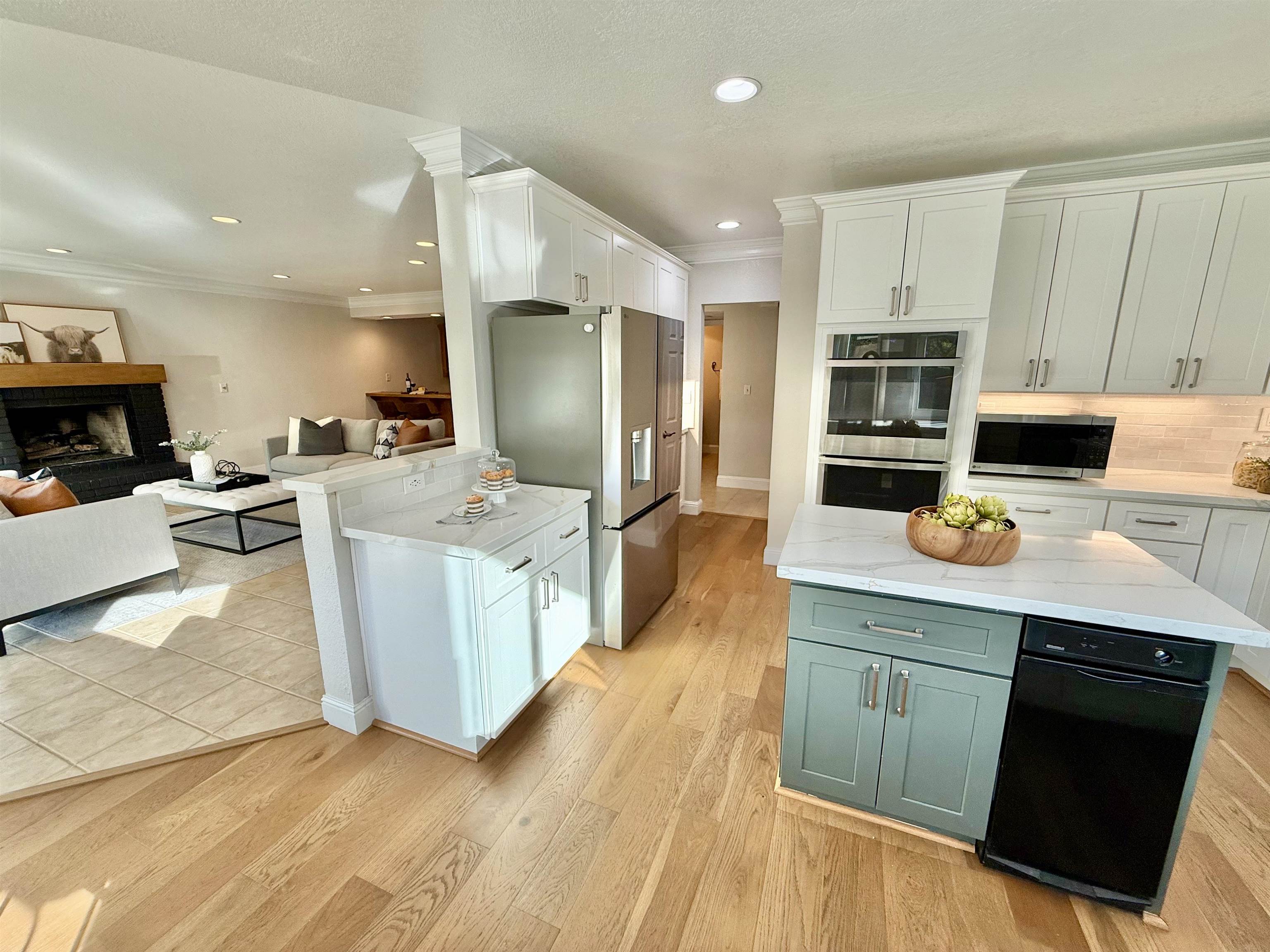 Detail Gallery Image 20 of 60 For 120 Canyon Lakes Way, San Ramon,  CA 94582 - 4 Beds | 2/1 Baths