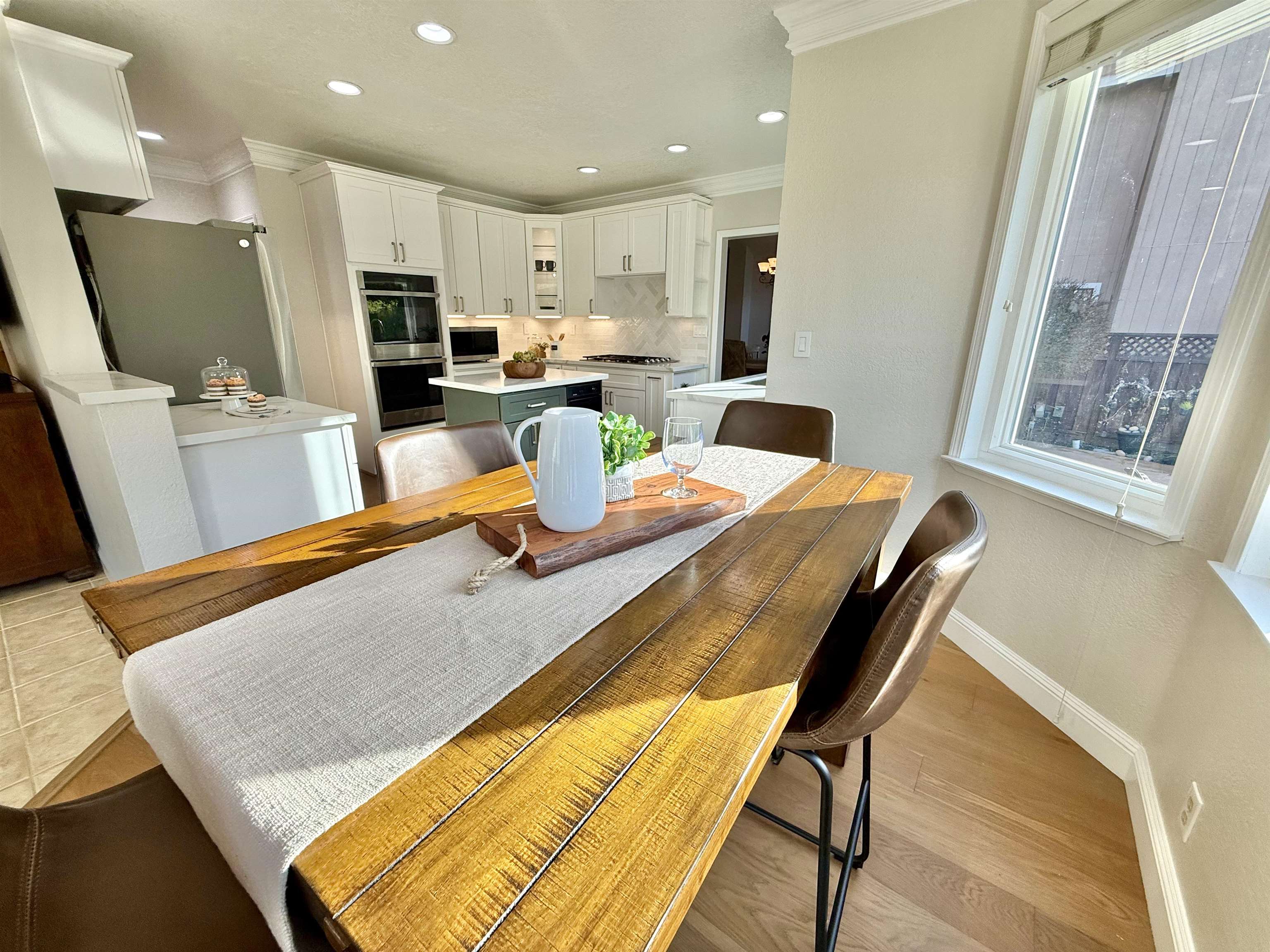 Detail Gallery Image 21 of 60 For 120 Canyon Lakes Way, San Ramon,  CA 94582 - 4 Beds | 2/1 Baths