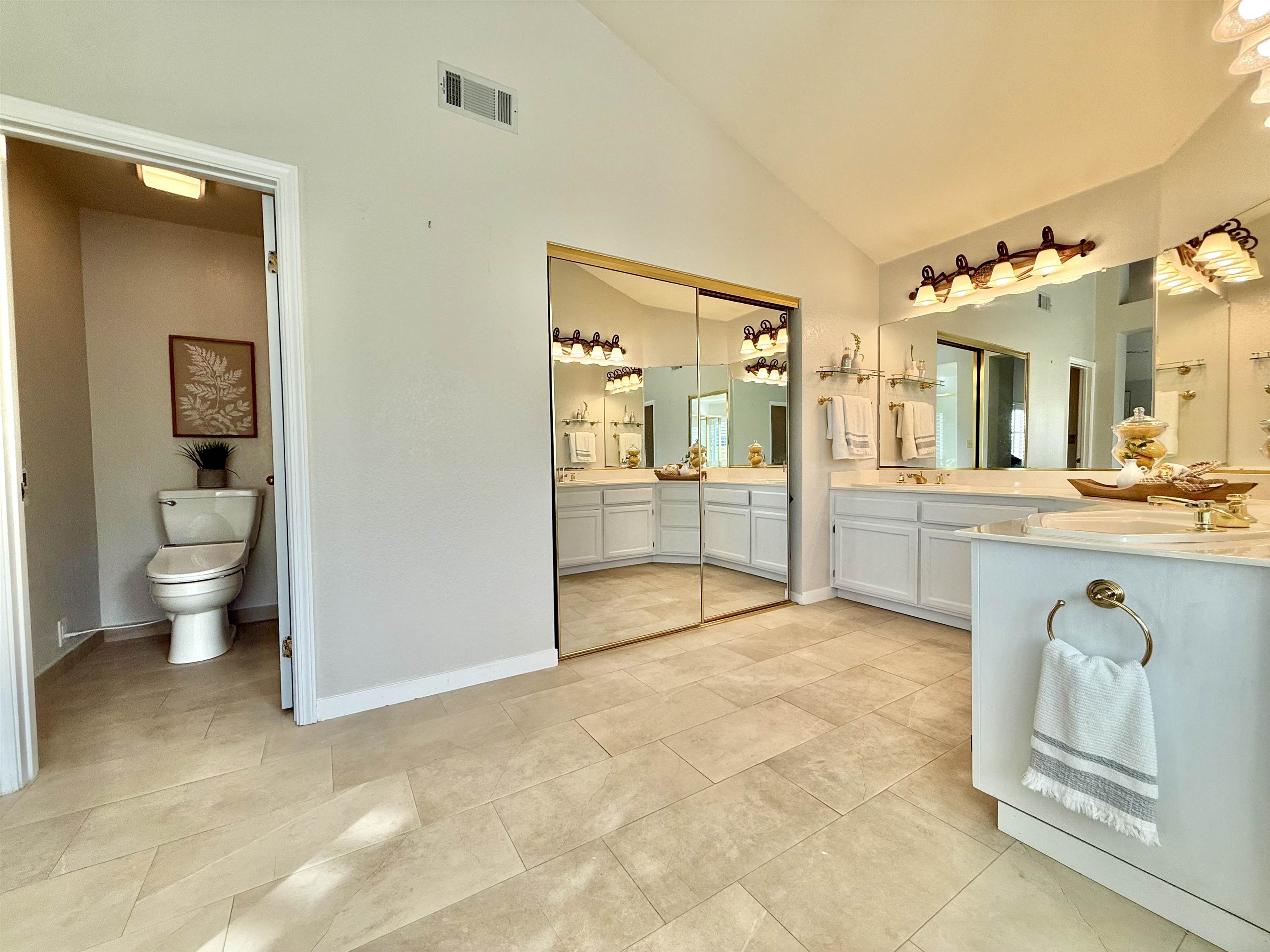 Detail Gallery Image 45 of 60 For 120 Canyon Lakes Way, San Ramon,  CA 94582 - 4 Beds | 2/1 Baths