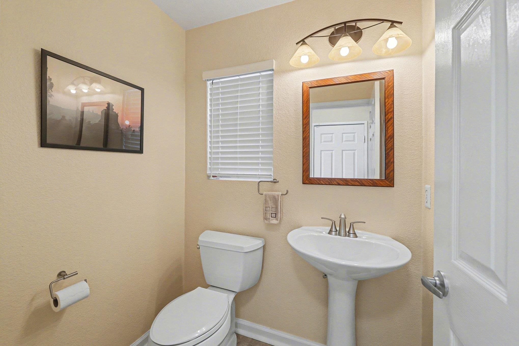 Detail Gallery Image 16 of 36 For 476 E E St, Benicia,  CA 94510 - 3 Beds | 2/1 Baths