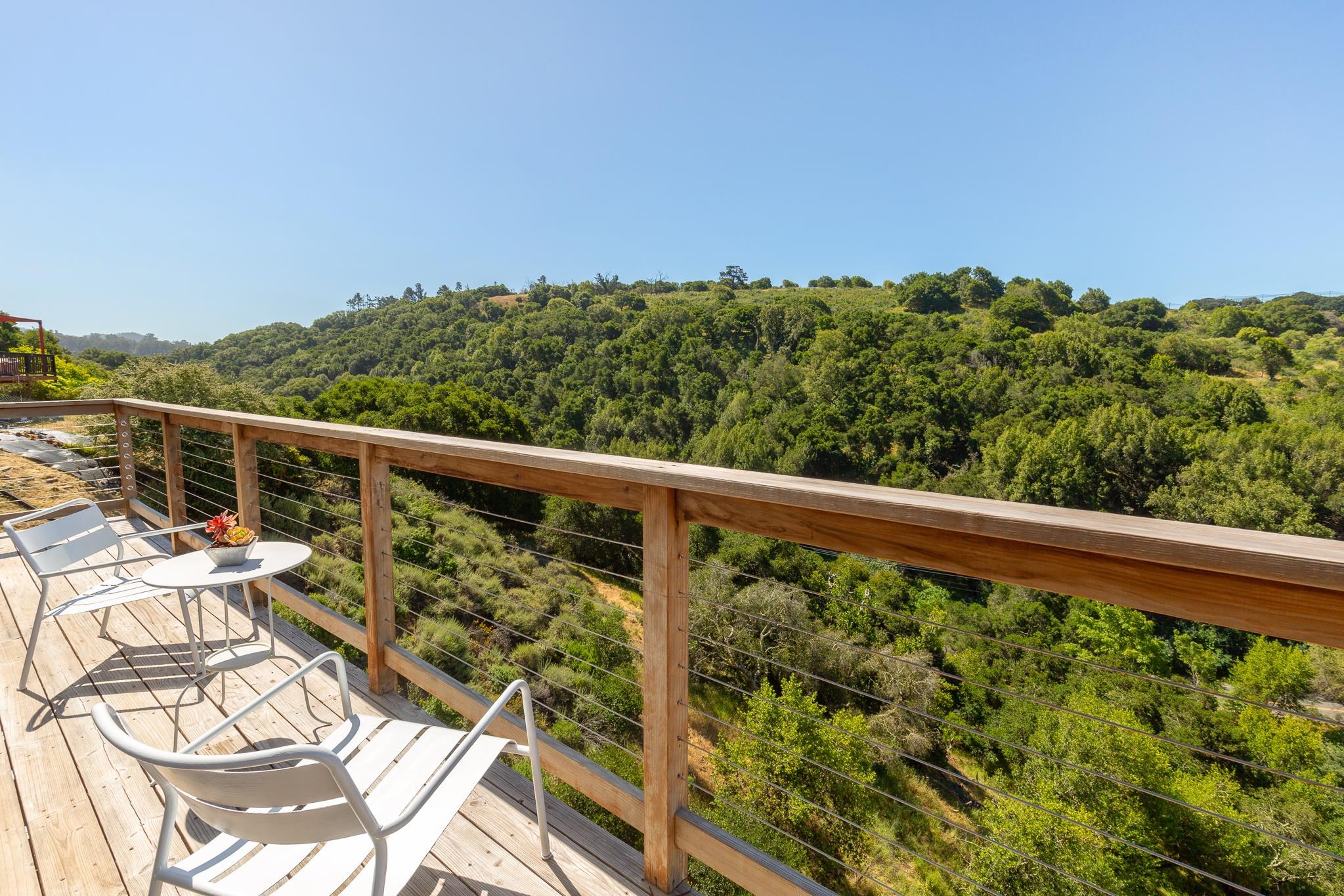 Detail Gallery Image 14 of 54 For 10353 Royal Oak Rd, Oakland,  CA 94605 - 4 Beds | 2/1 Baths