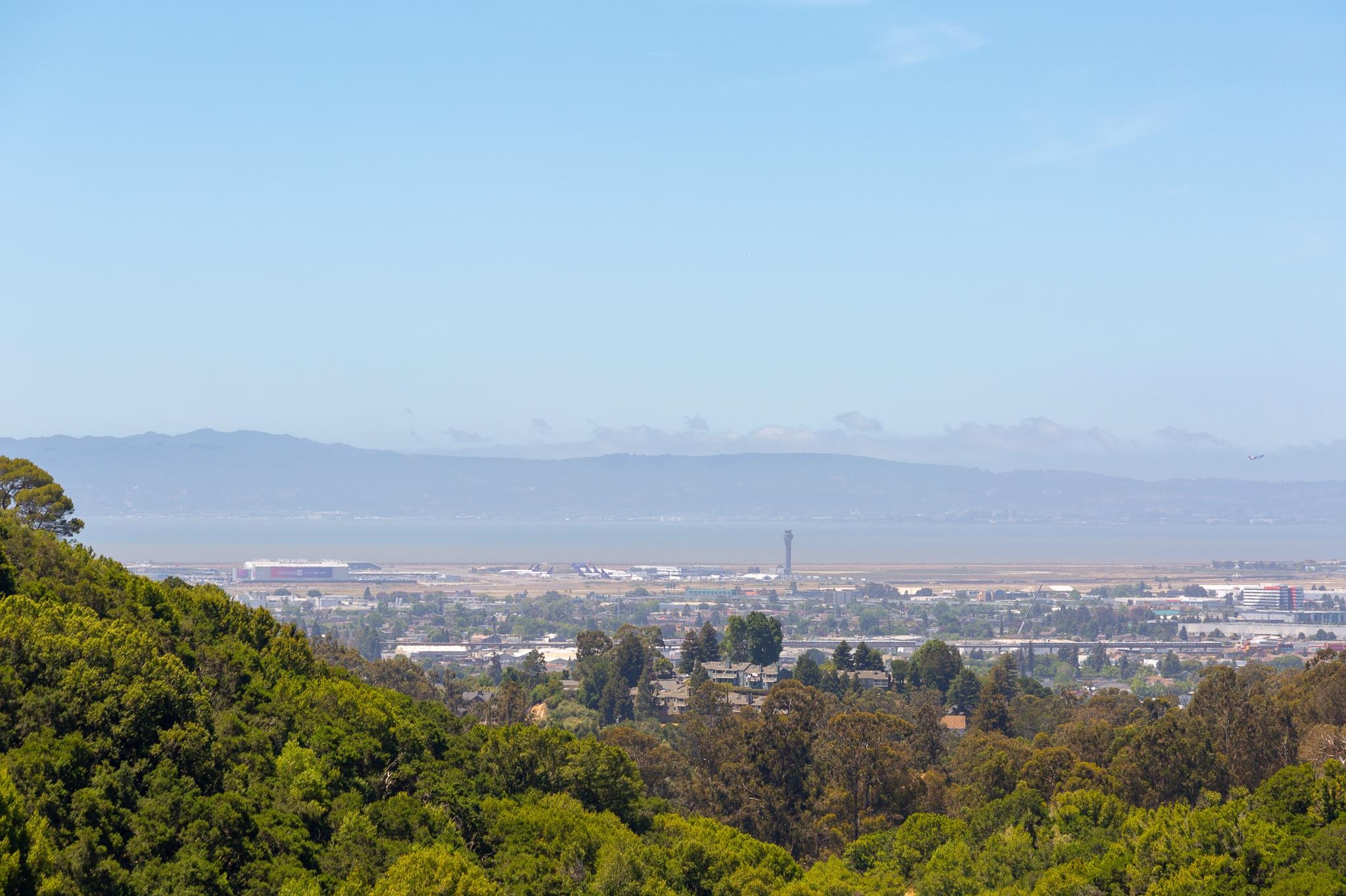 Detail Gallery Image 27 of 54 For 10353 Royal Oak Rd, Oakland,  CA 94605 - 4 Beds | 2/1 Baths