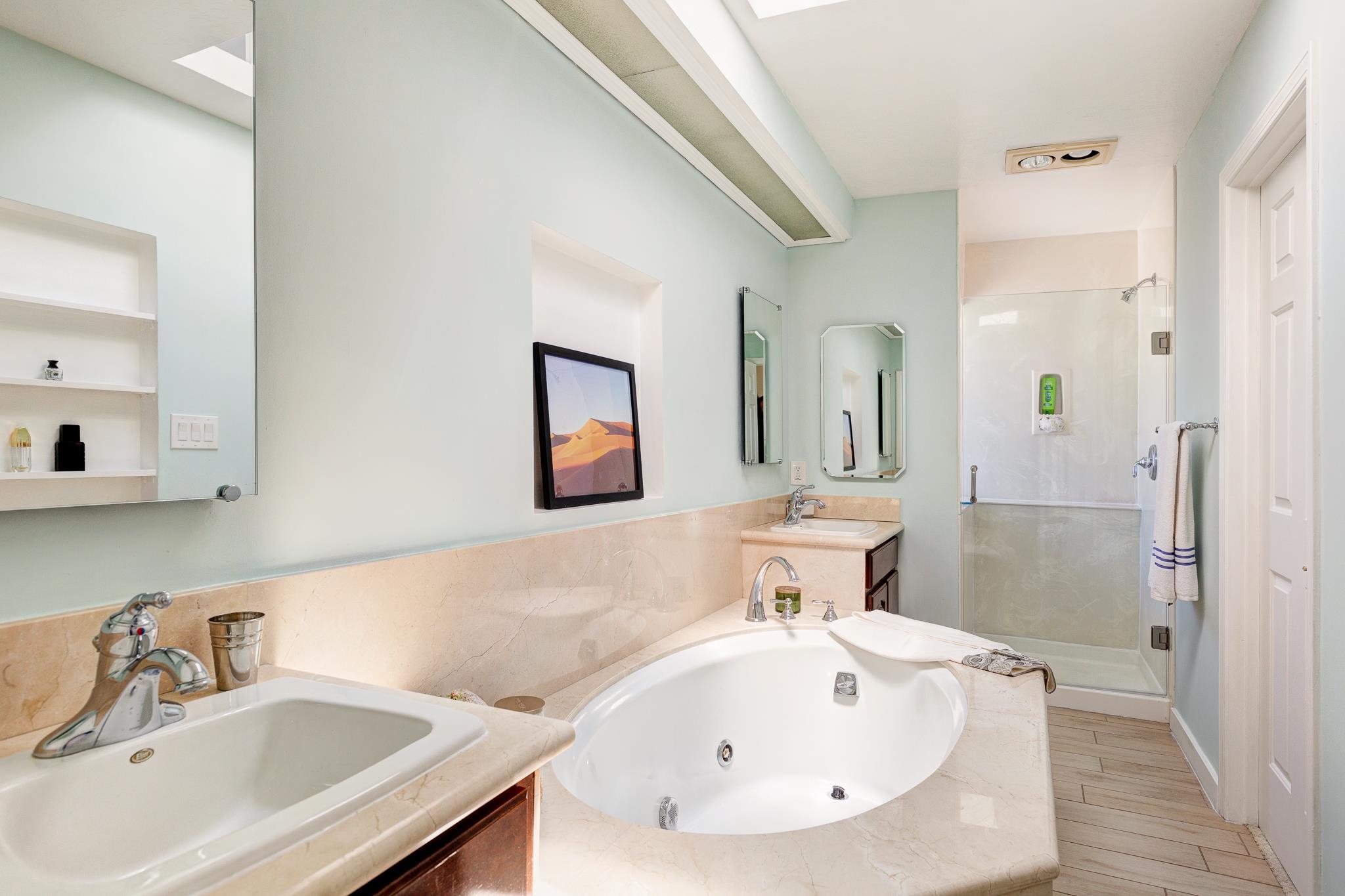 Detail Gallery Image 29 of 54 For 10353 Royal Oak Rd, Oakland,  CA 94605 - 4 Beds | 2/1 Baths