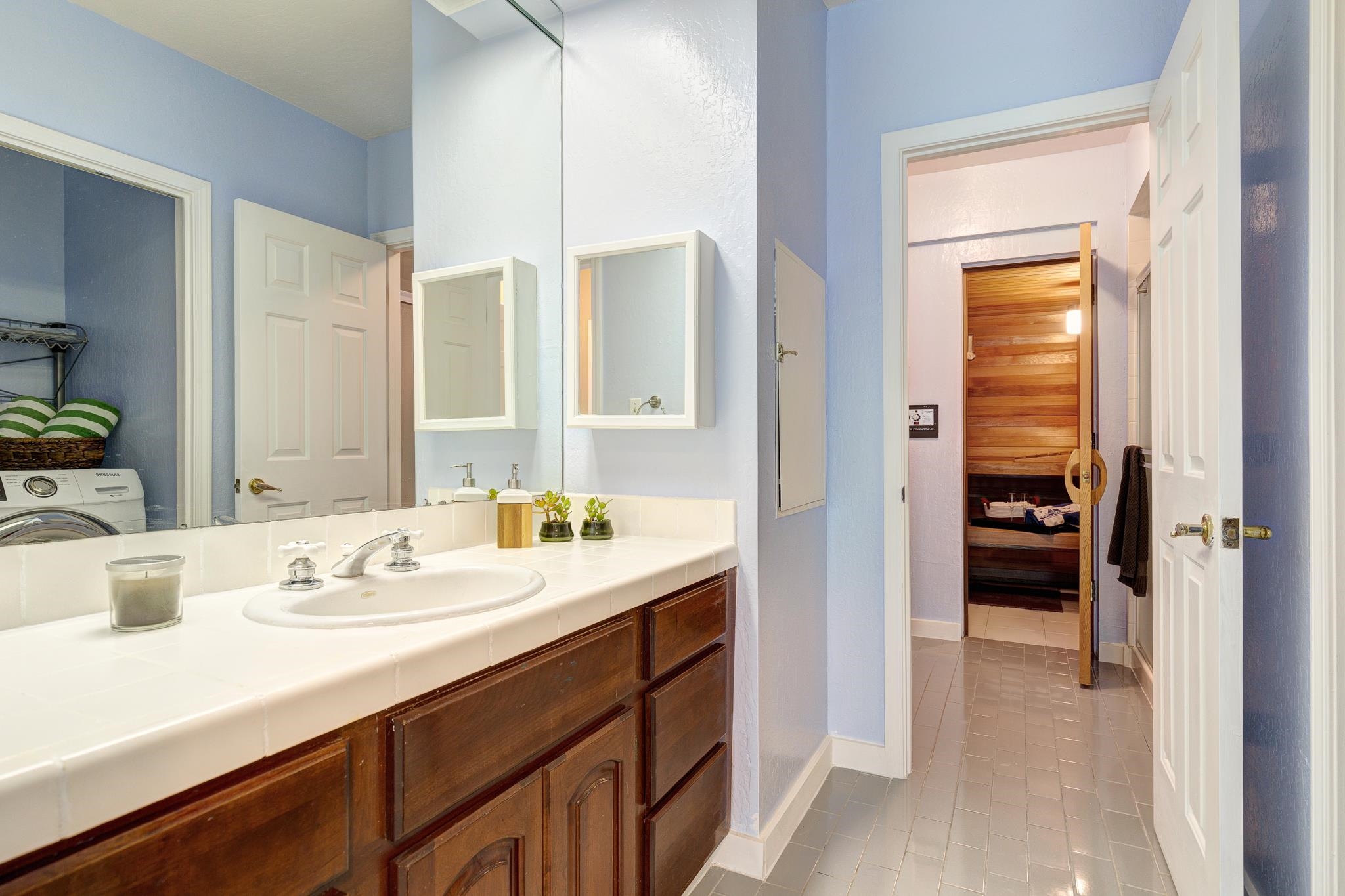 Detail Gallery Image 33 of 54 For 10353 Royal Oak Rd, Oakland,  CA 94605 - 4 Beds | 2/1 Baths