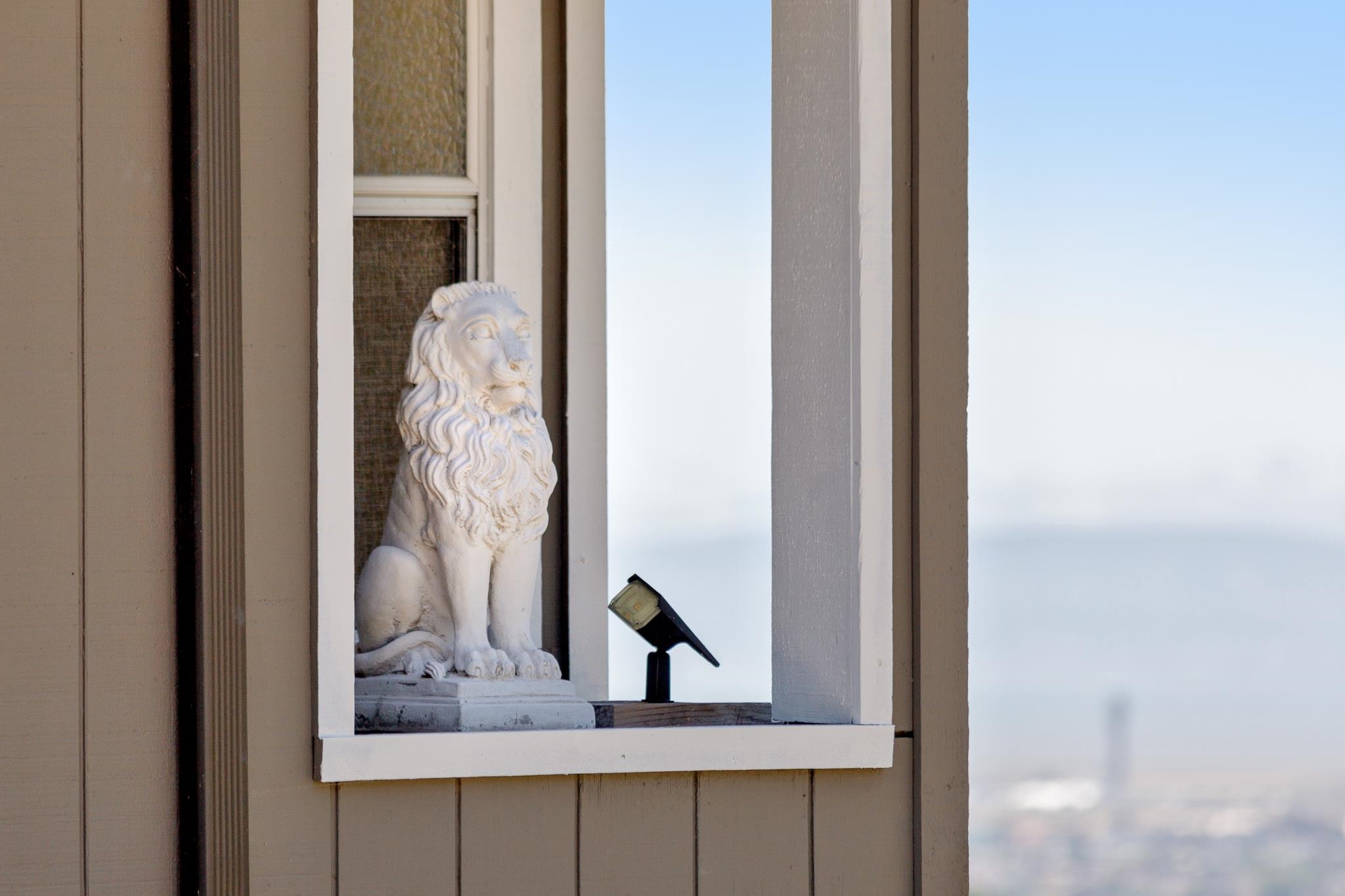 Detail Gallery Image 45 of 54 For 10353 Royal Oak Rd, Oakland,  CA 94605 - 4 Beds | 2/1 Baths