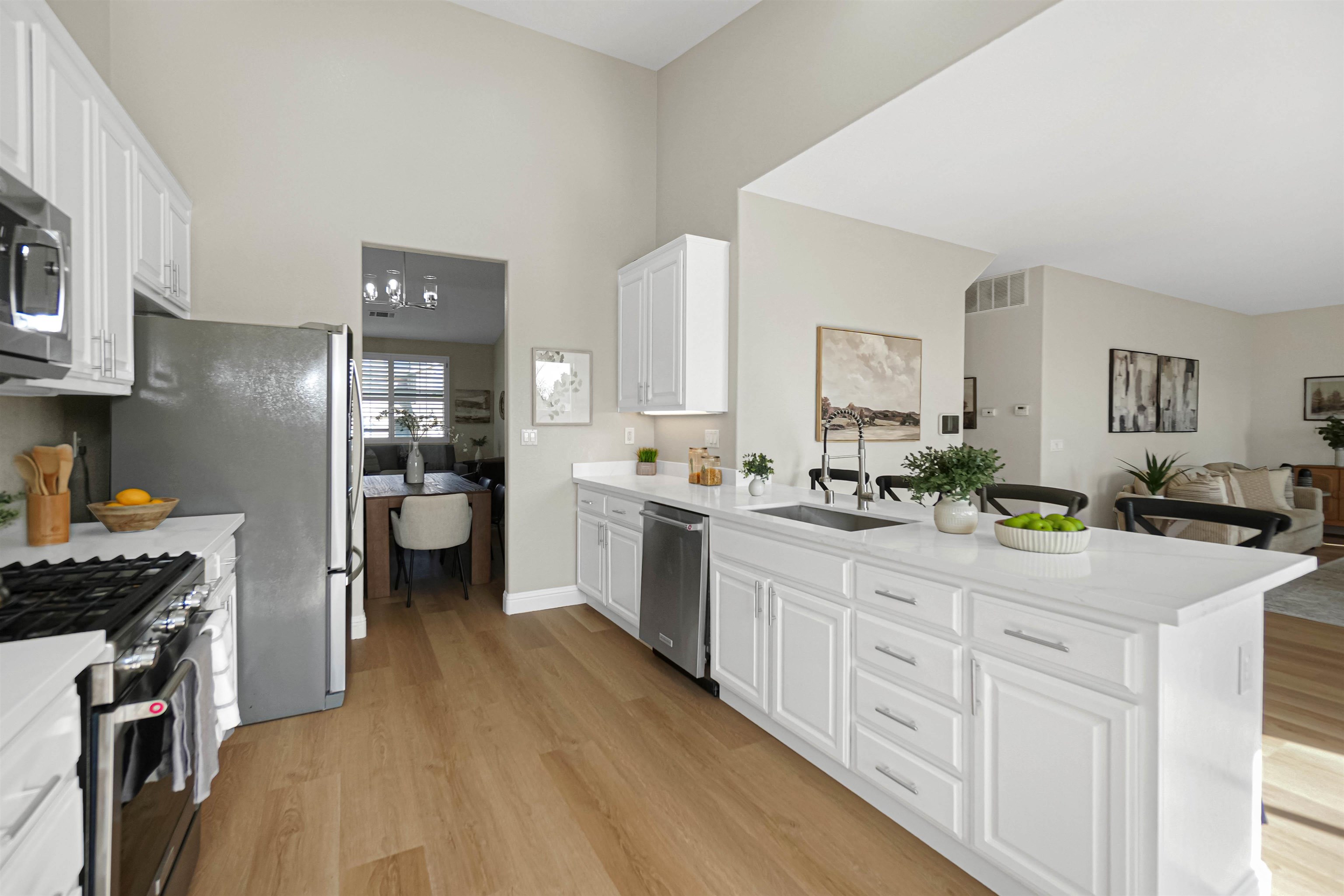 Detail Gallery Image 20 of 60 For 4905 Apricot Ct, Castro Valley,  CA 94546 - 4 Beds | 3 Baths