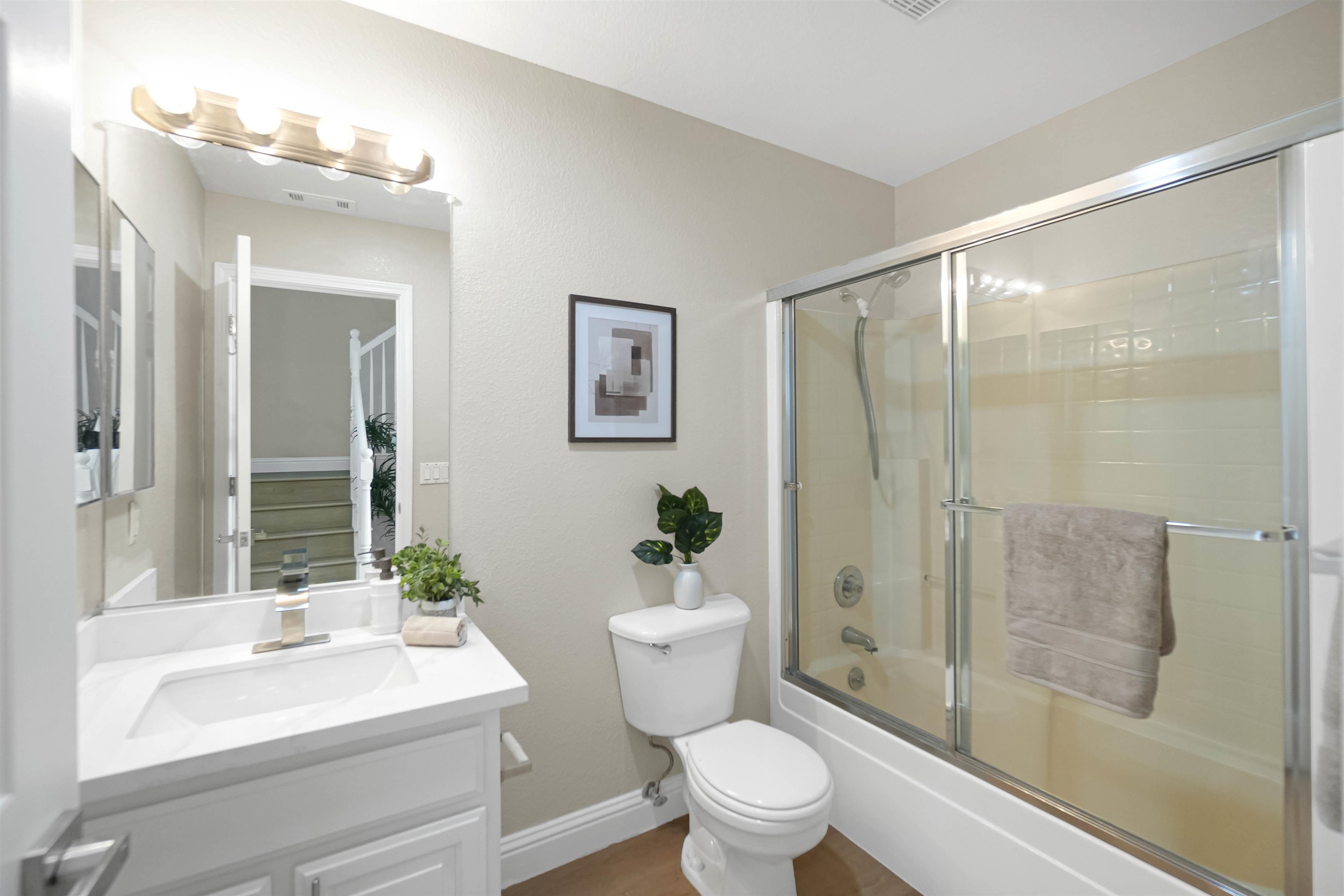 Detail Gallery Image 22 of 60 For 4905 Apricot Ct, Castro Valley,  CA 94546 - 4 Beds | 3 Baths