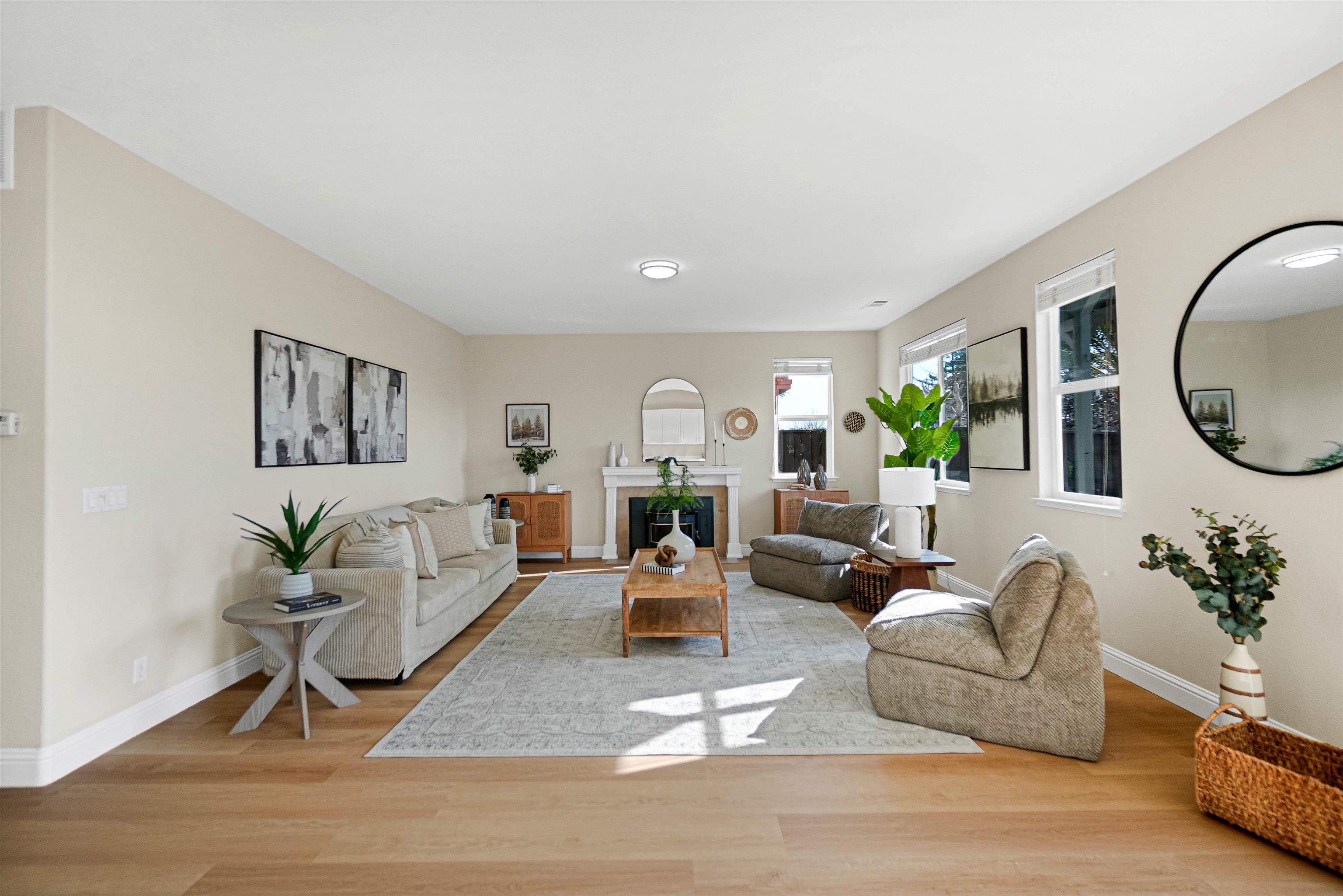 Detail Gallery Image 10 of 60 For 4905 Apricot Ct, Castro Valley,  CA 94546 - 4 Beds | 3 Baths