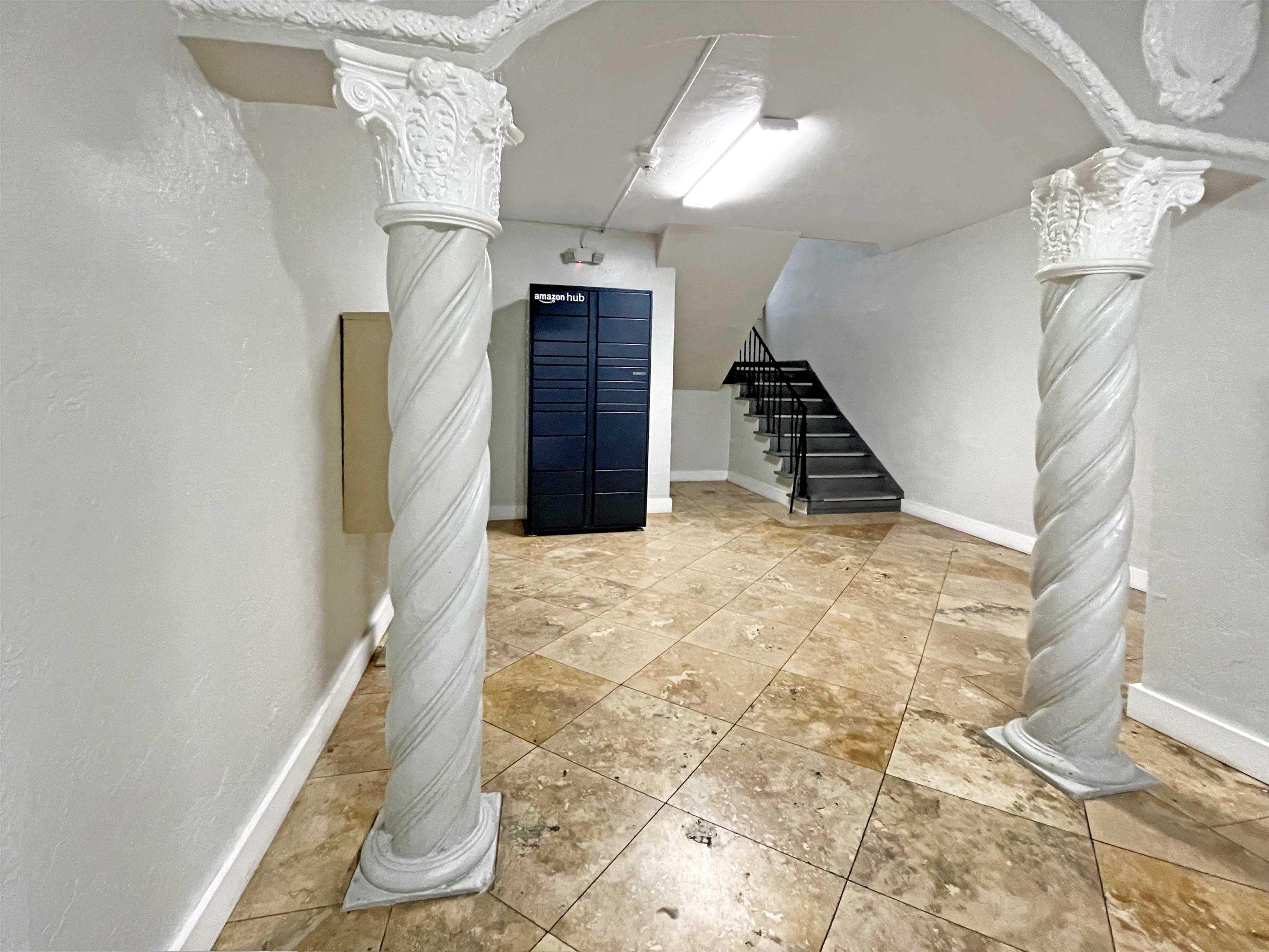 Photo #4: 41122473 Listing: Photo #4