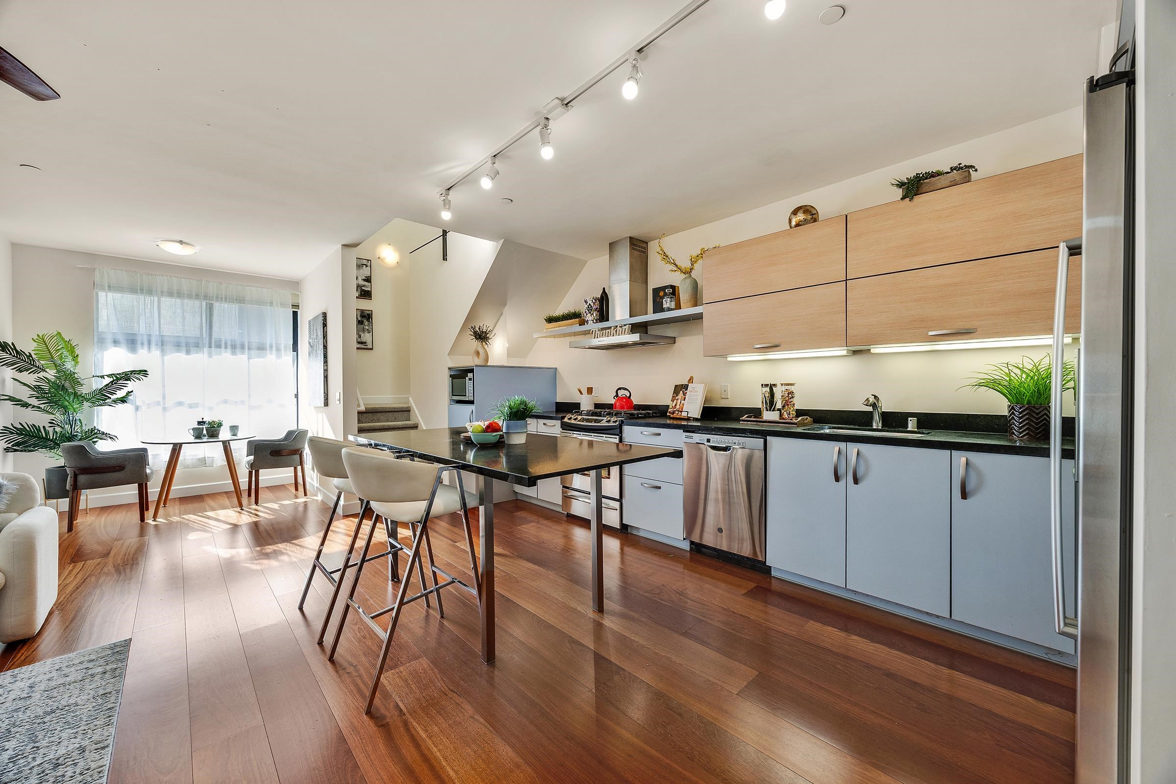 Photo #2: 41122474 Listing: Photo #2