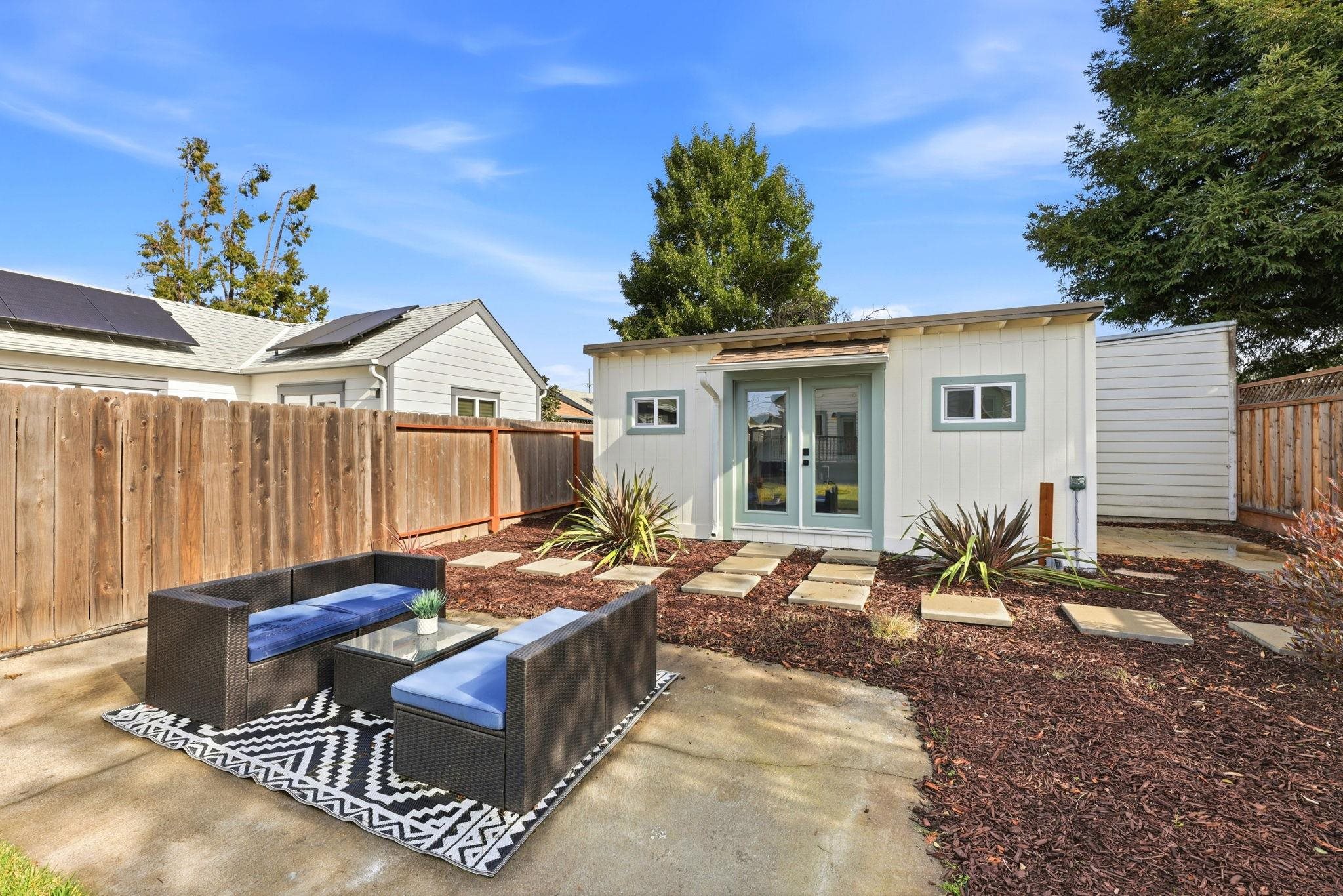 Detail Gallery Image 22 of 34 For 1834 8th St, Alameda,  CA 94501 - 2 Beds | 2 Baths