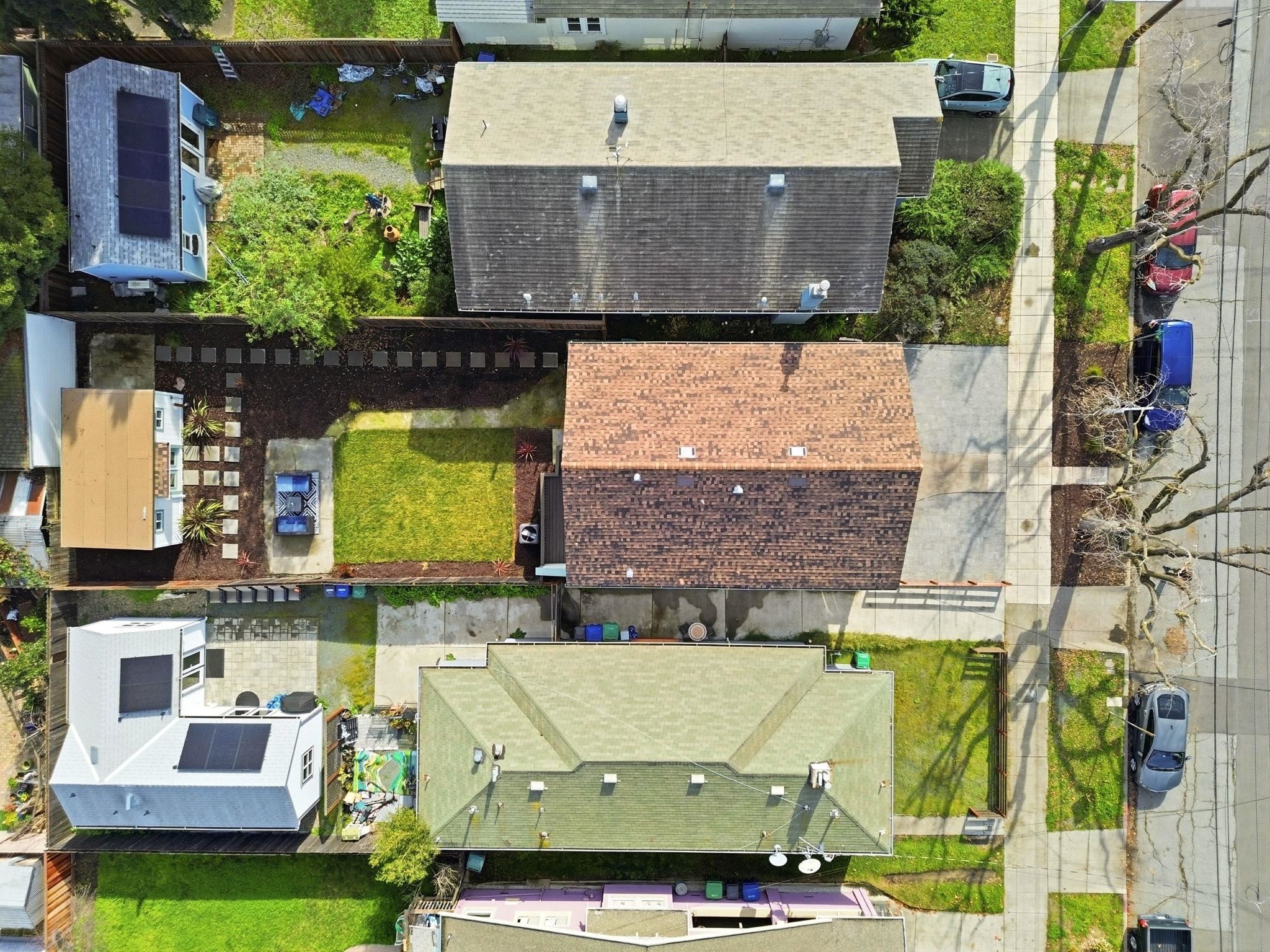 Detail Gallery Image 30 of 34 For 1834 8th St, Alameda,  CA 94501 - 2 Beds | 2 Baths