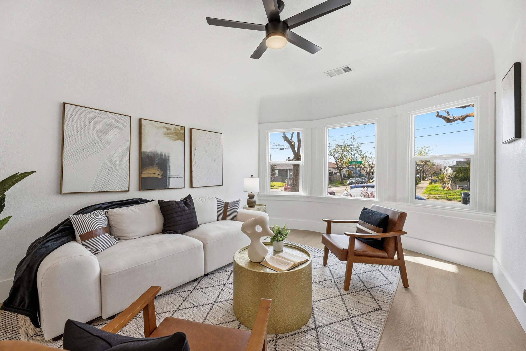 Detail Gallery Image 4 of 34 For 1834 8th St, Alameda,  CA 94501 - 2 Beds | 2 Baths