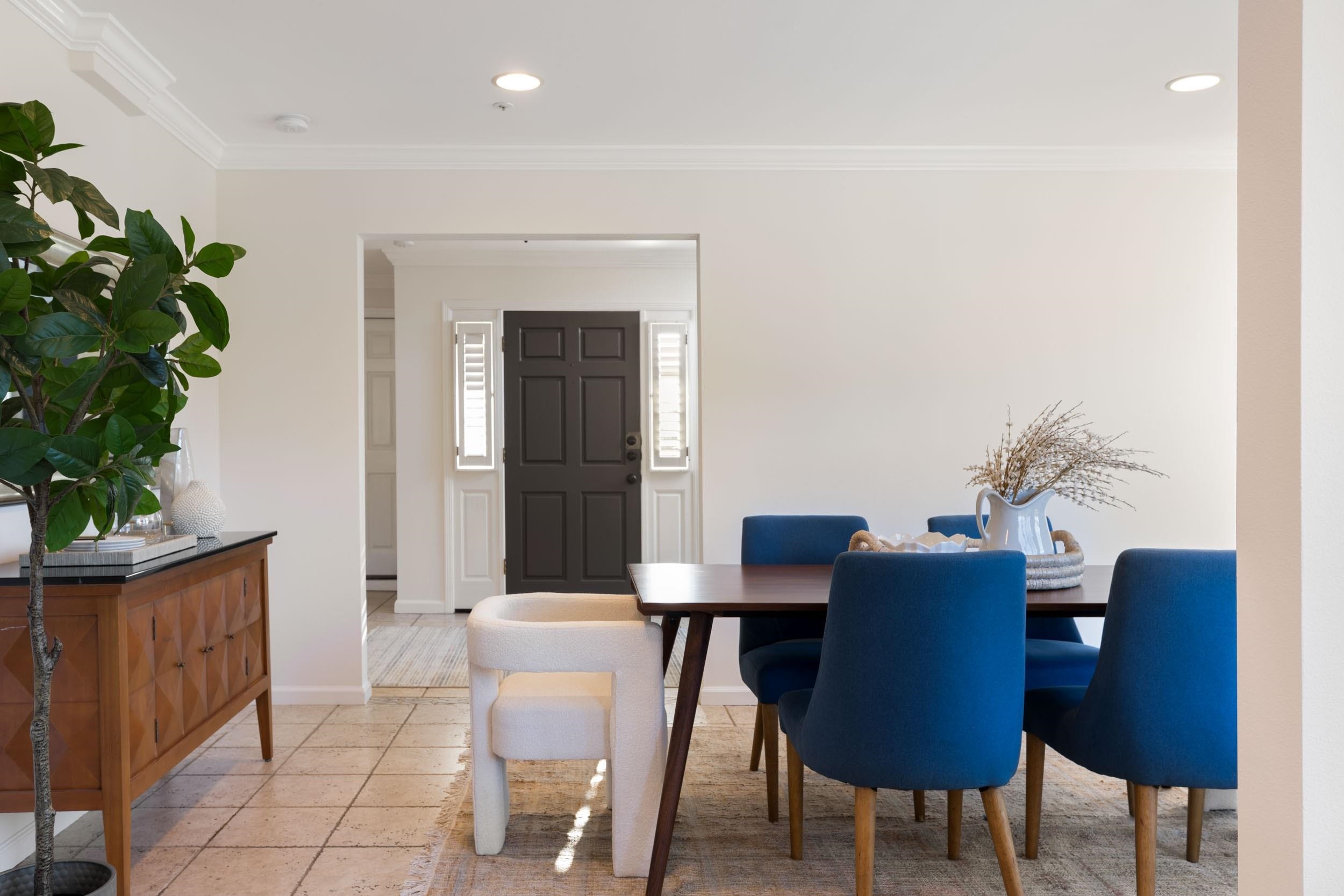 Detail Gallery Image 5 of 29 For 5668 Buena Vista Ave, Oakland,  CA 94618 - 3 Beds | 2/1 Baths