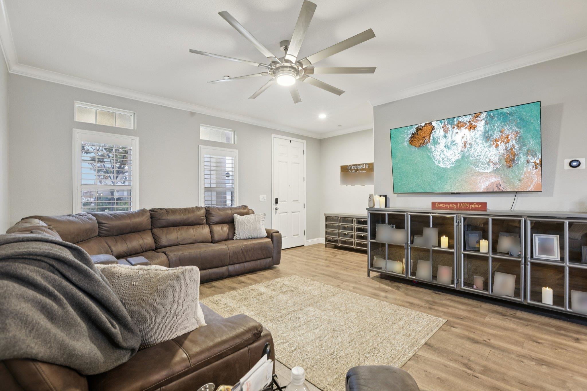 Detail Gallery Image 3 of 45 For 2519 Ava Julianna Way, Manteca,  CA 95337 - 4 Beds | 2/1 Baths