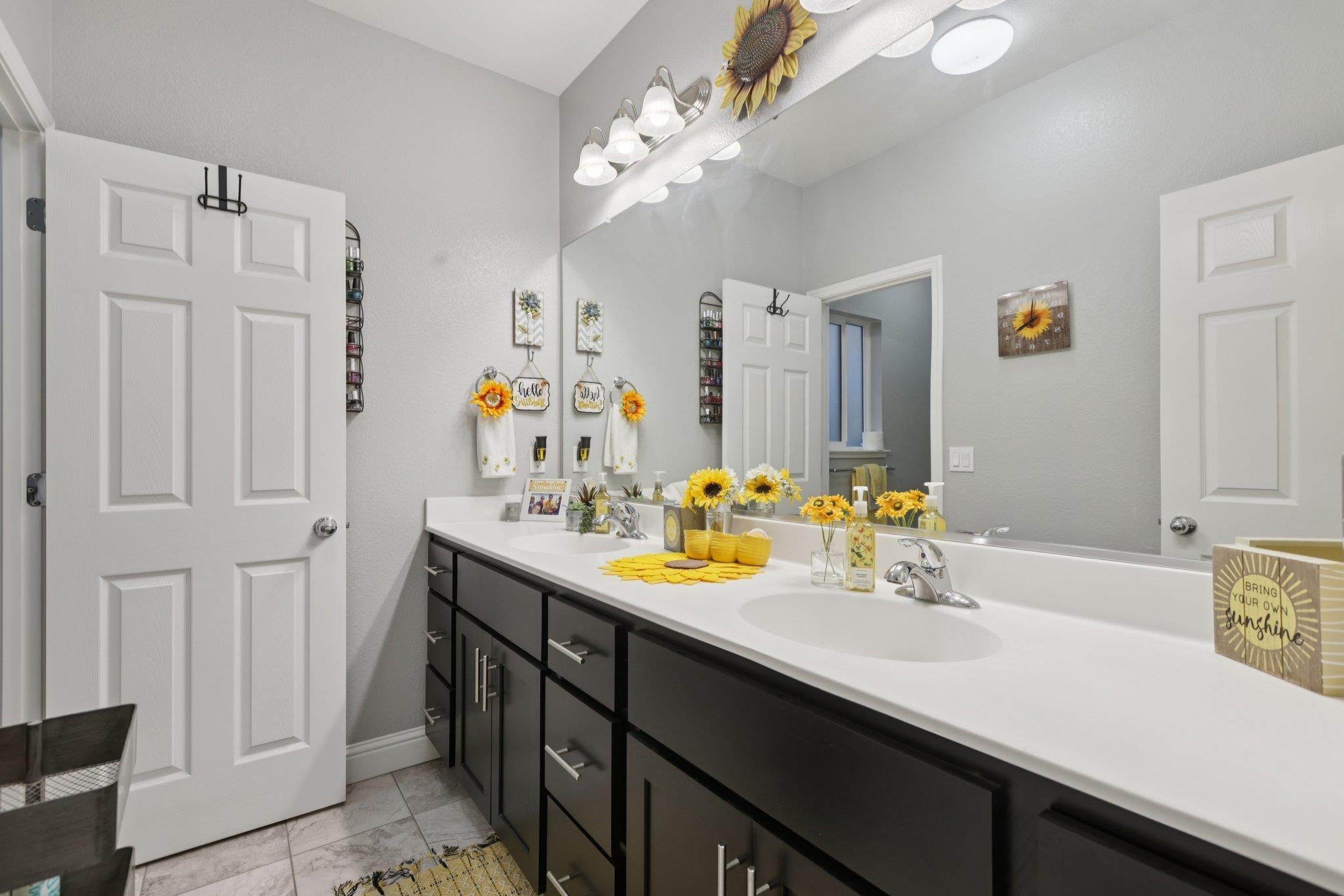 Detail Gallery Image 28 of 45 For 2519 Ava Julianna Way, Manteca,  CA 95337 - 4 Beds | 2/1 Baths