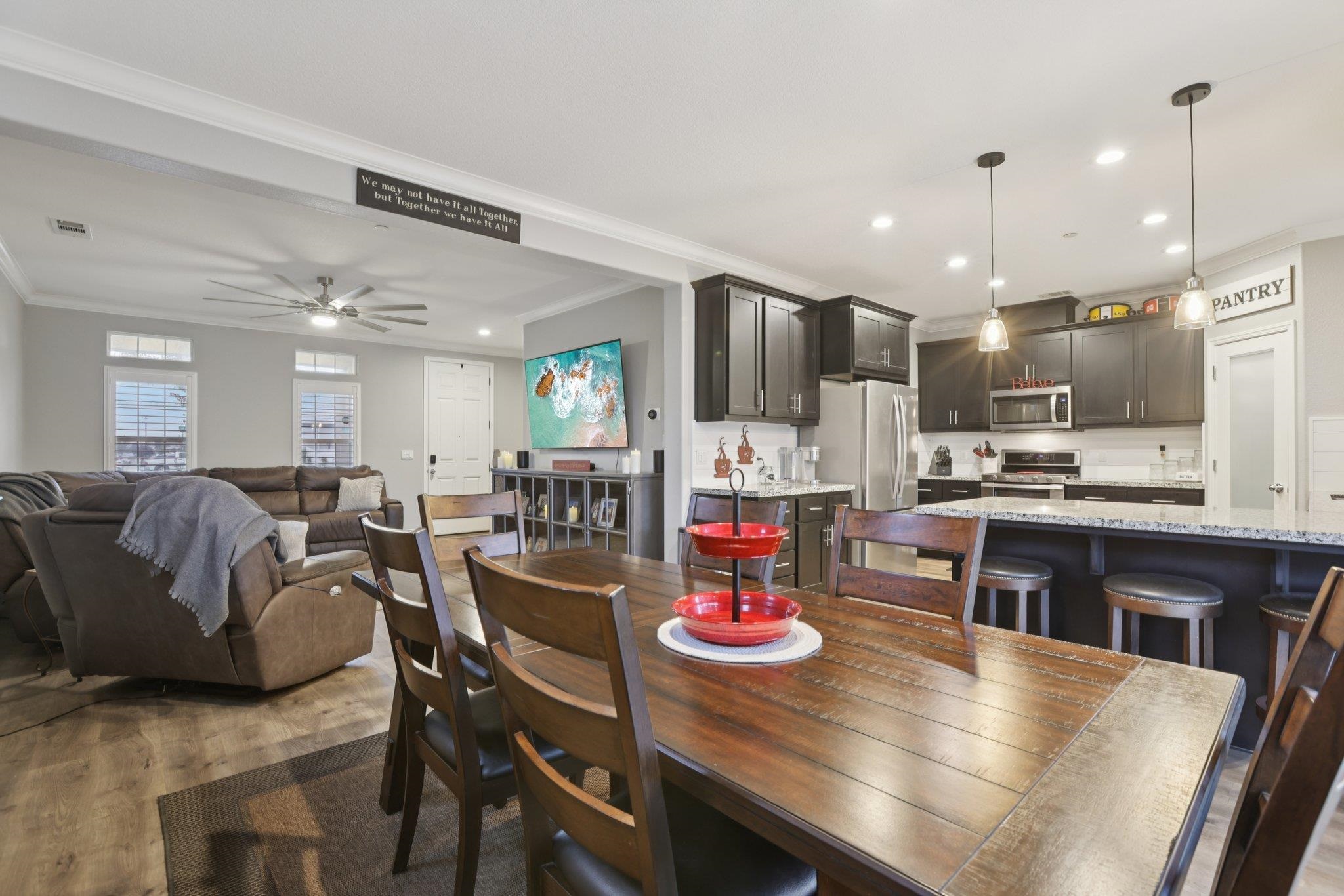 Detail Gallery Image 7 of 45 For 2519 Ava Julianna Way, Manteca,  CA 95337 - 4 Beds | 2/1 Baths