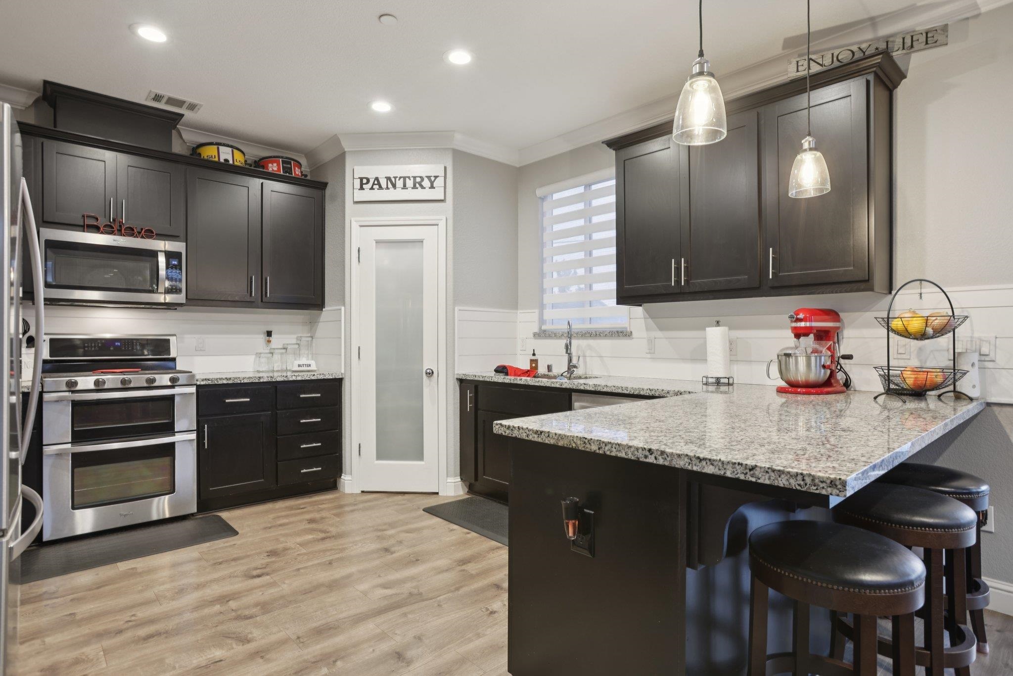 Detail Gallery Image 9 of 45 For 2519 Ava Julianna Way, Manteca,  CA 95337 - 4 Beds | 2/1 Baths