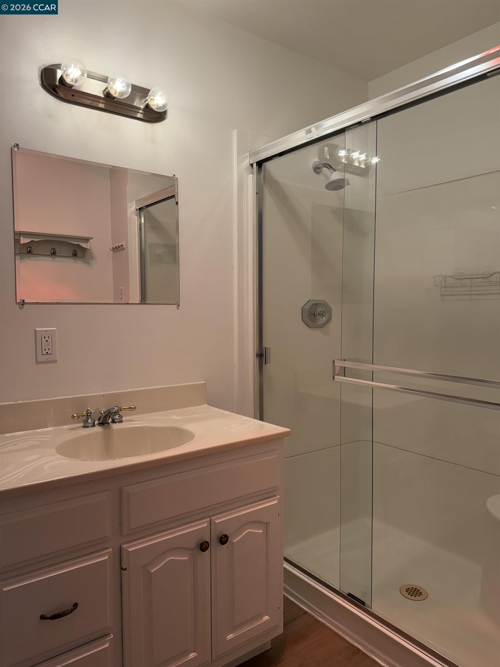 Detail Gallery Image 17 of 27 For 2994 Roundhill Rd, Alamo,  CA 94507 - 4 Beds | 3 Baths