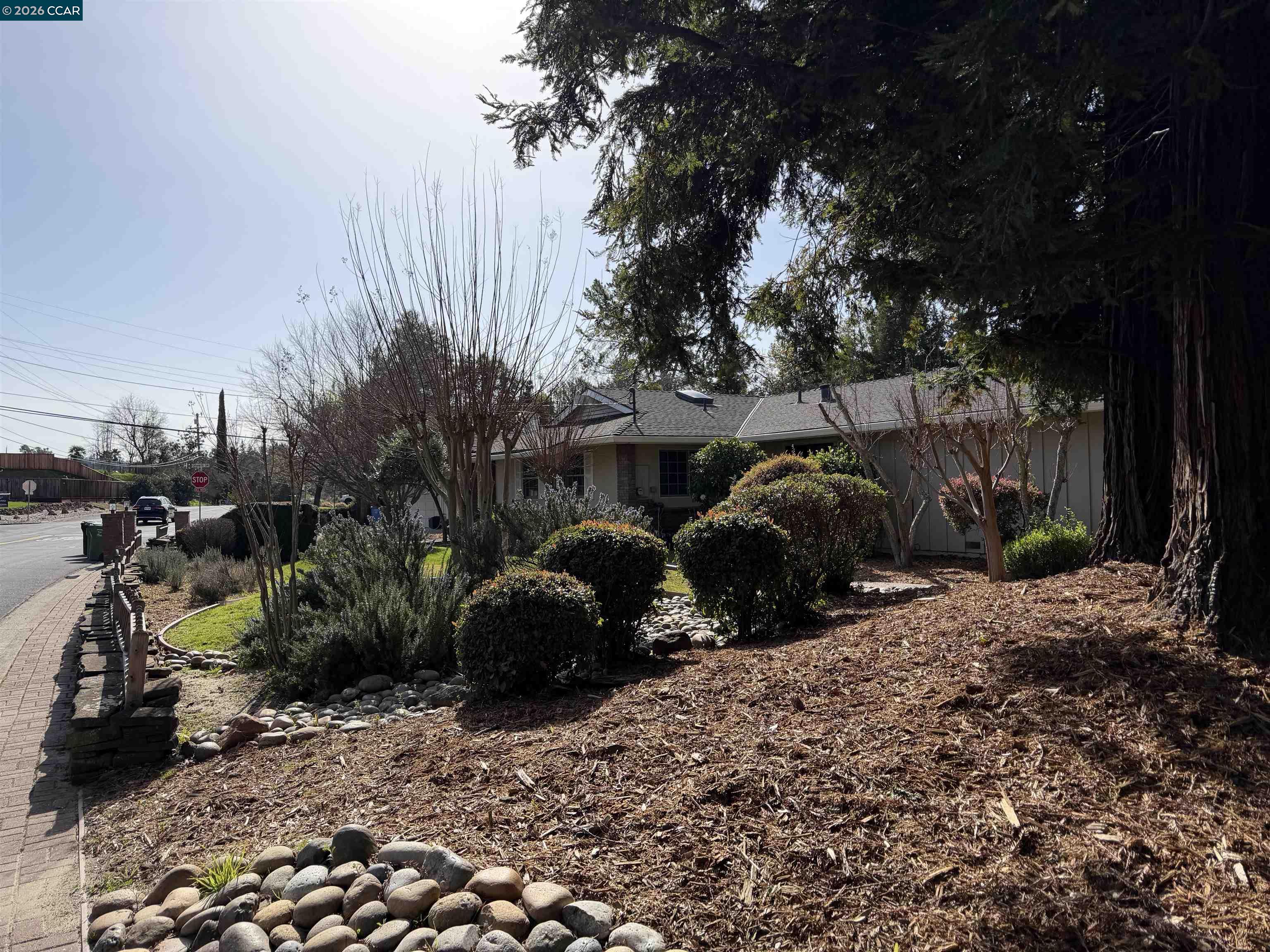 Detail Gallery Image 3 of 27 For 2994 Roundhill Rd, Alamo,  CA 94507 - 4 Beds | 3 Baths