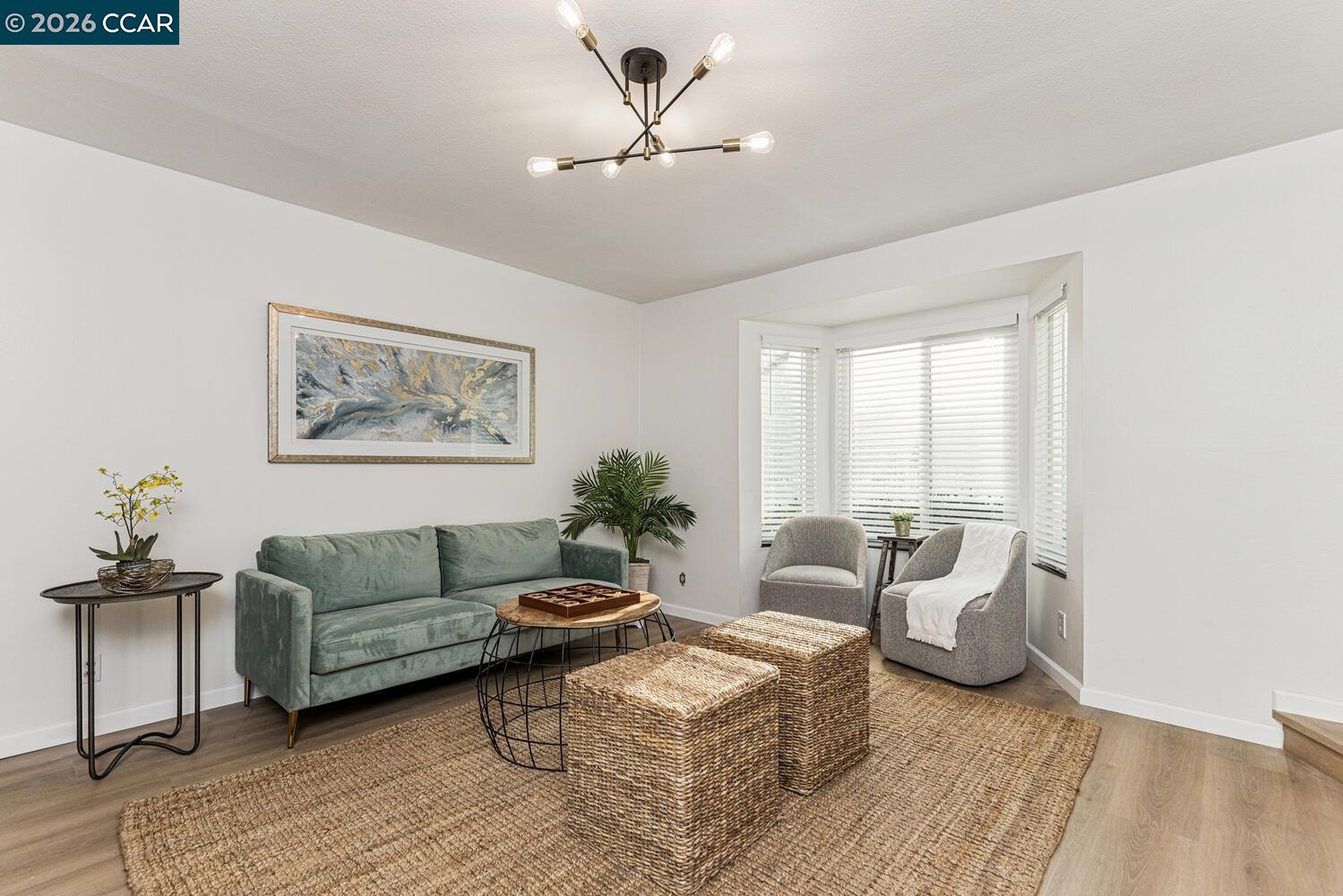 Photo #3: 41122484 Listing: Photo #3