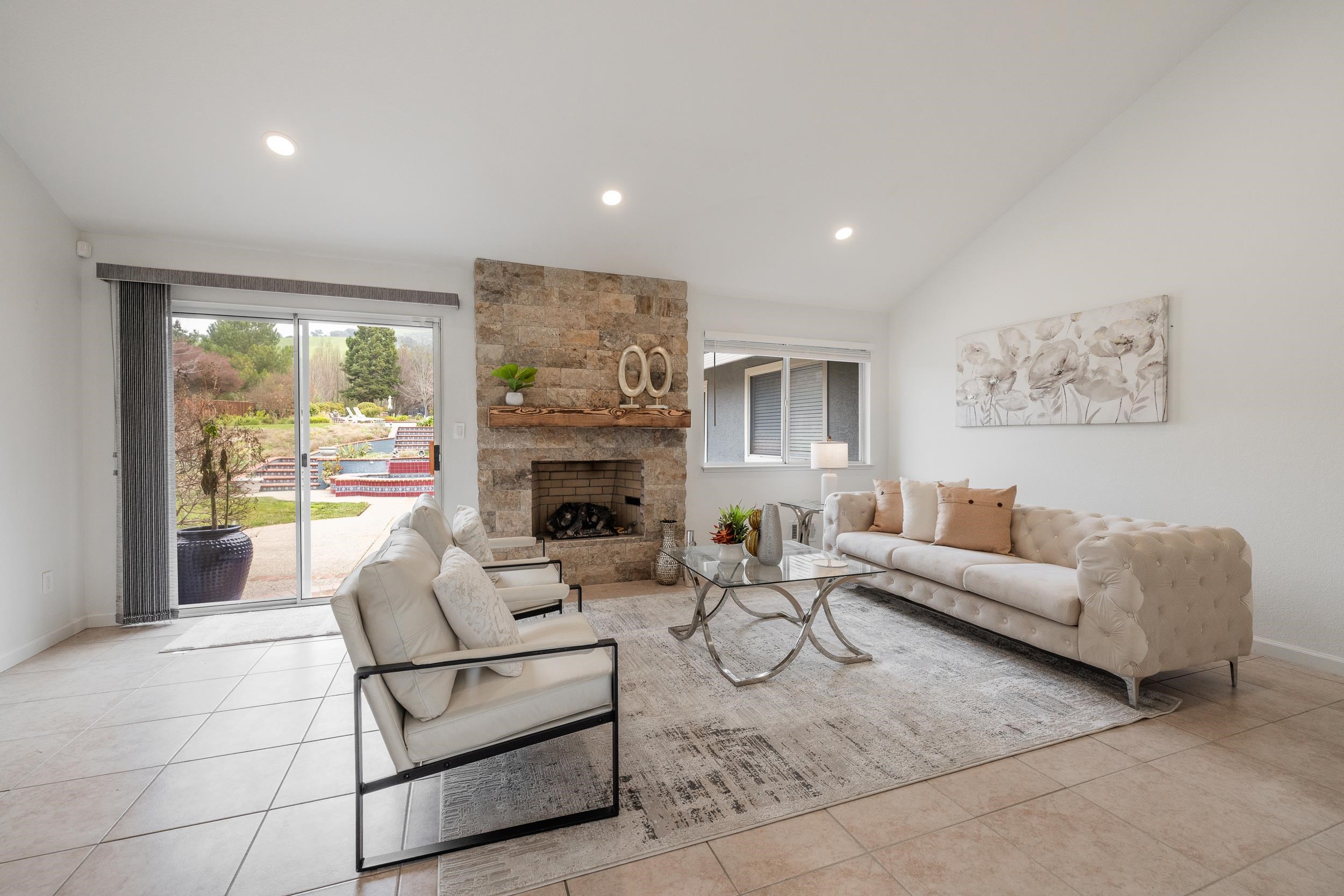 Detail Gallery Image 12 of 60 For 3463 Meadowlands Ln, San Jose,  CA 95135 - 4 Beds | 2 Baths