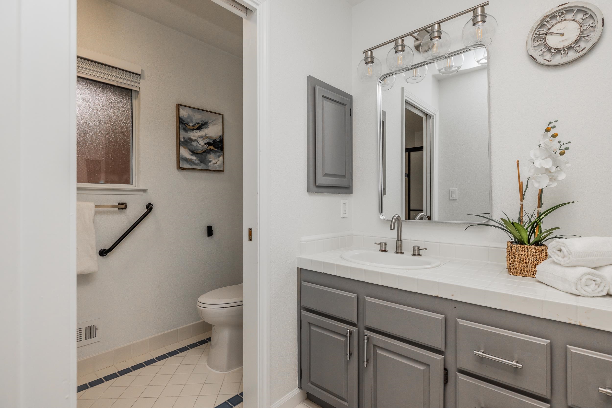 Detail Gallery Image 22 of 60 For 3463 Meadowlands Ln, San Jose,  CA 95135 - 4 Beds | 2 Baths