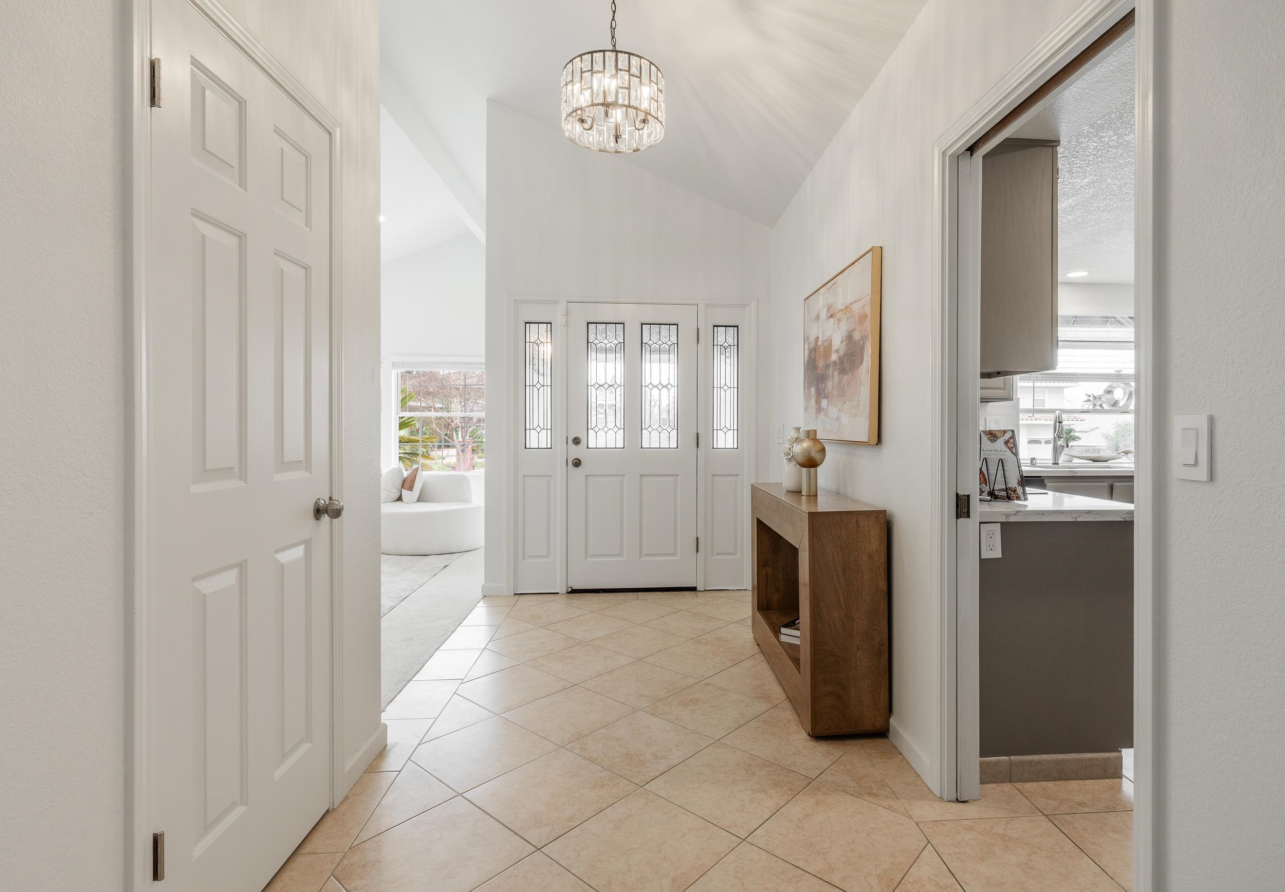 Detail Gallery Image 6 of 60 For 3463 Meadowlands Ln, San Jose,  CA 95135 - 4 Beds | 2 Baths