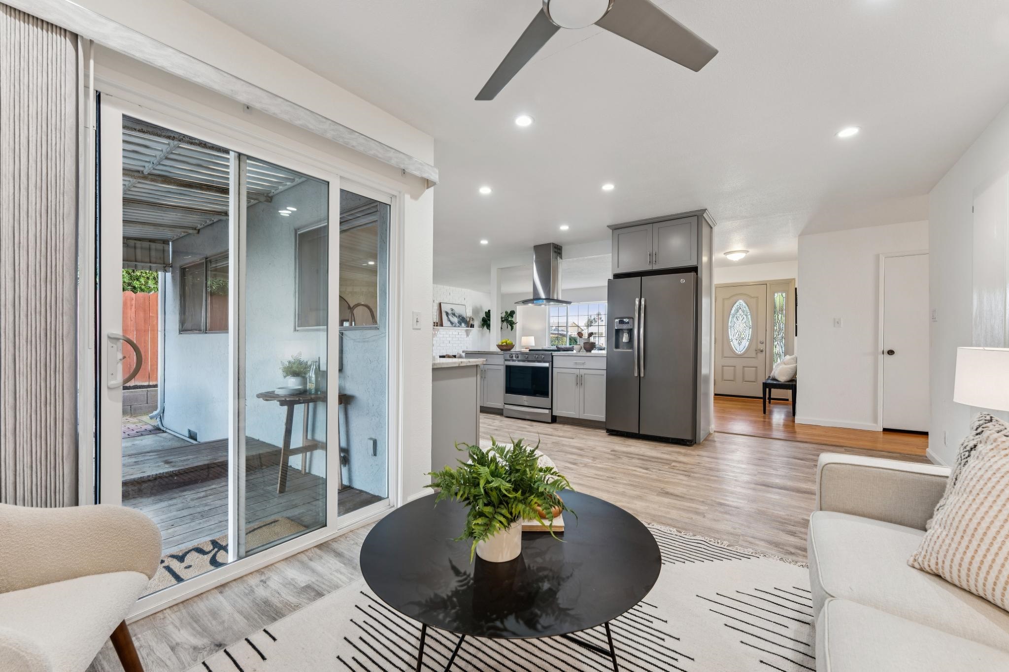 Detail Gallery Image 21 of 44 For 885 Tara Hills Dr, Pinole,  CA 94564 - 3 Beds | 2 Baths