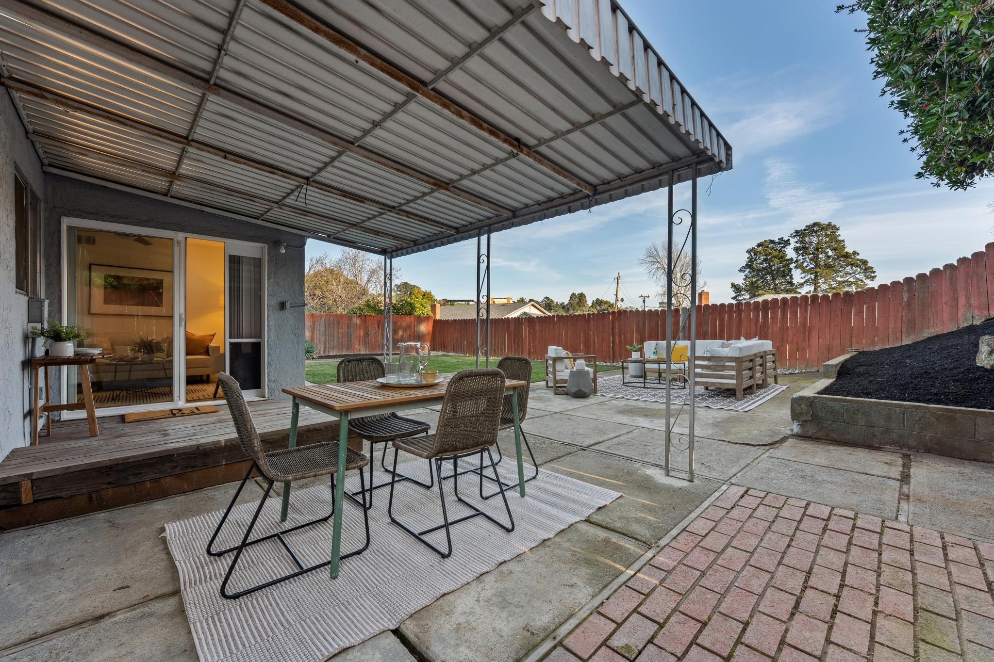 Detail Gallery Image 38 of 44 For 885 Tara Hills Dr, Pinole,  CA 94564 - 3 Beds | 2 Baths