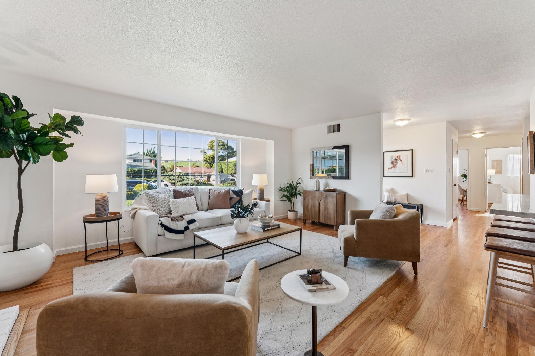 Detail Gallery Image 5 of 44 For 885 Tara Hills Dr, Pinole,  CA 94564 - 3 Beds | 2 Baths