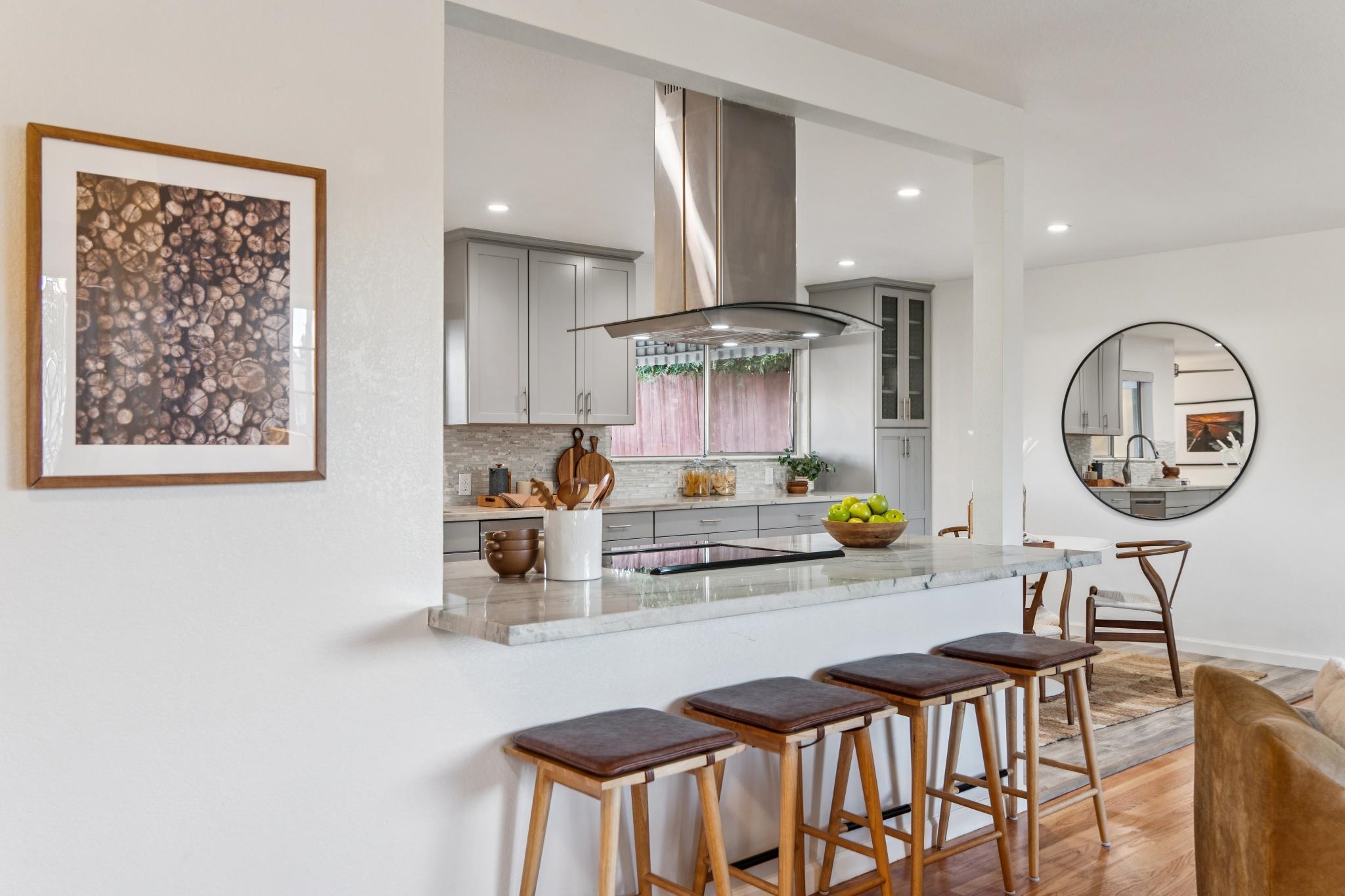 Detail Gallery Image 7 of 44 For 885 Tara Hills Dr, Pinole,  CA 94564 - 3 Beds | 2 Baths