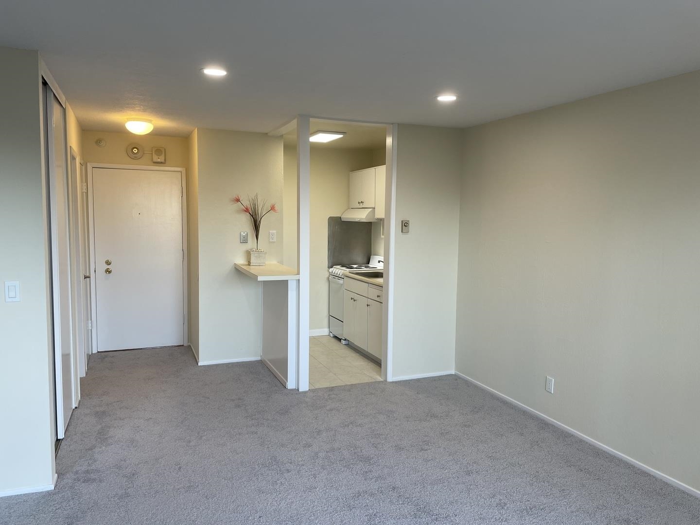 Photo #2: 41122490 Listing: Photo #2