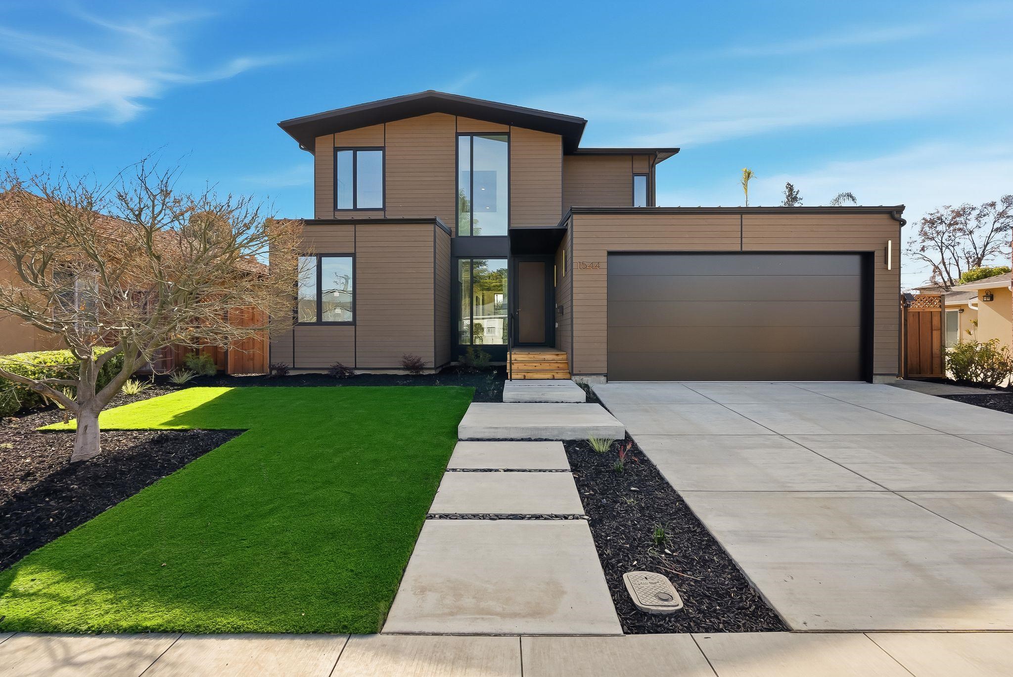 Detail Gallery Image 2 of 54 For 1544 De Anza Way, San Jose,  CA 95125 - 5 Beds | 3 Baths