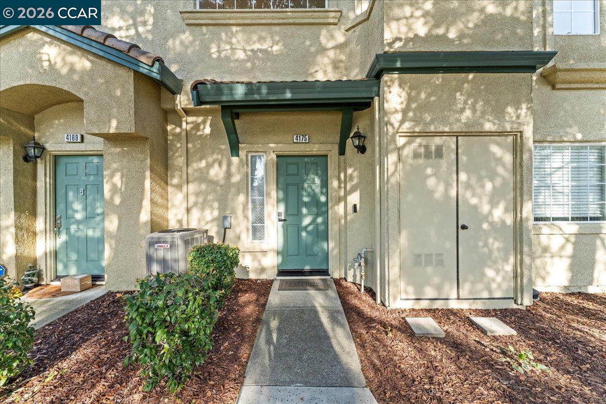 Photo #2: 41122492 Listing: Photo #2