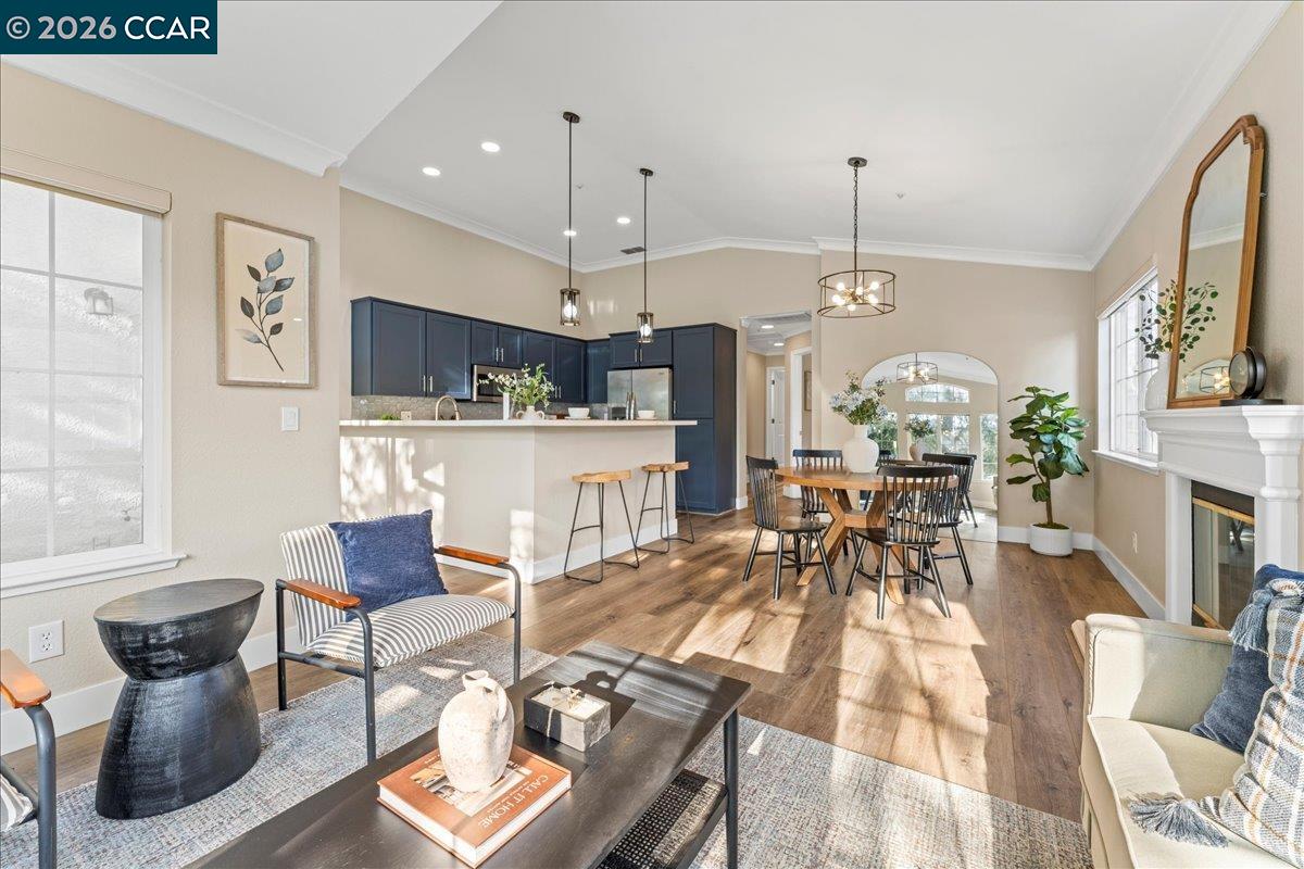 Photo #11: 41122492 Listing: Photo #11