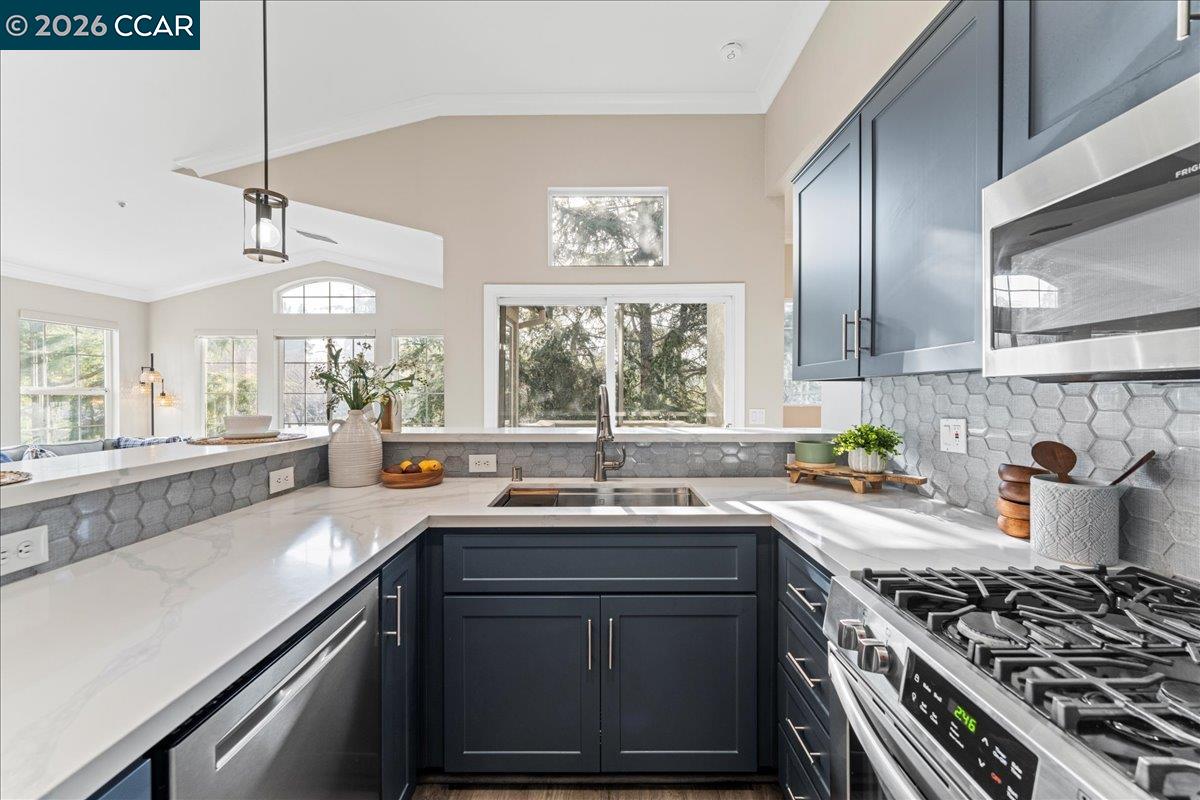 Photo #14: 41122492 Listing: Photo #14