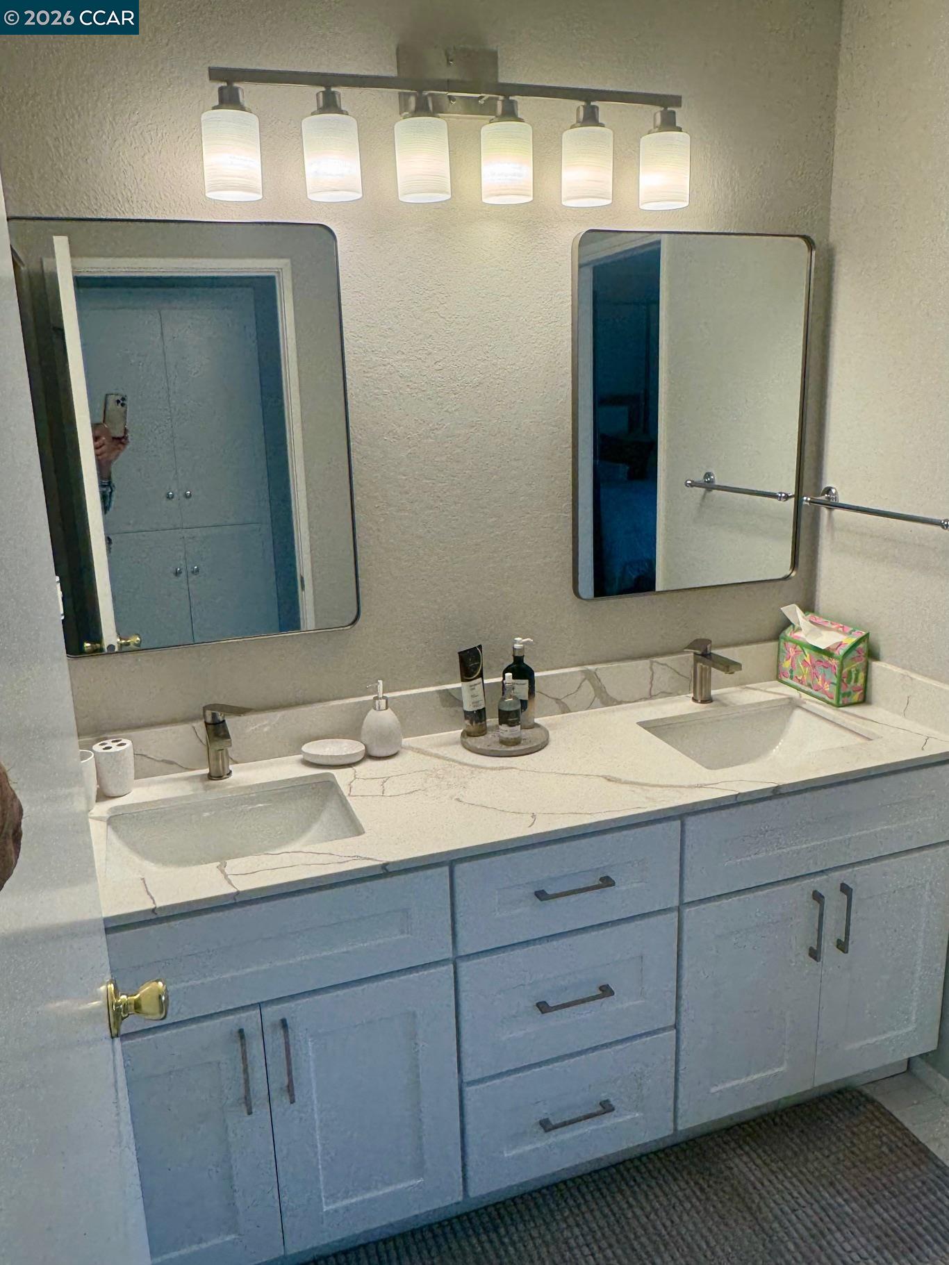 Photo #15: 41122493 Listing: Photo #15