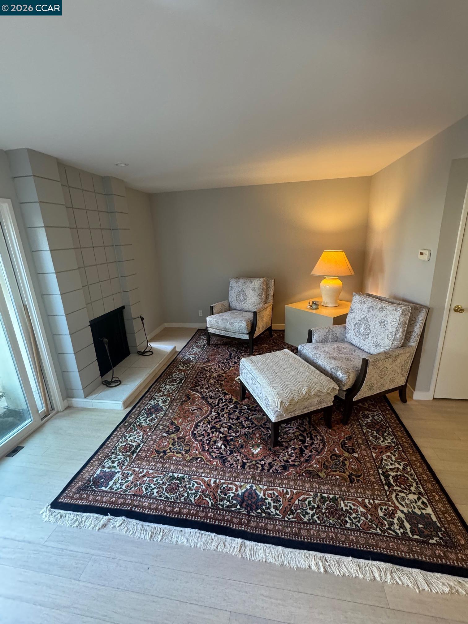 Photo #6: 41122493 Listing: Photo #6