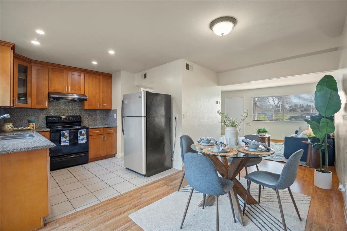 Photo #6: 41122494 Listing: Photo #6