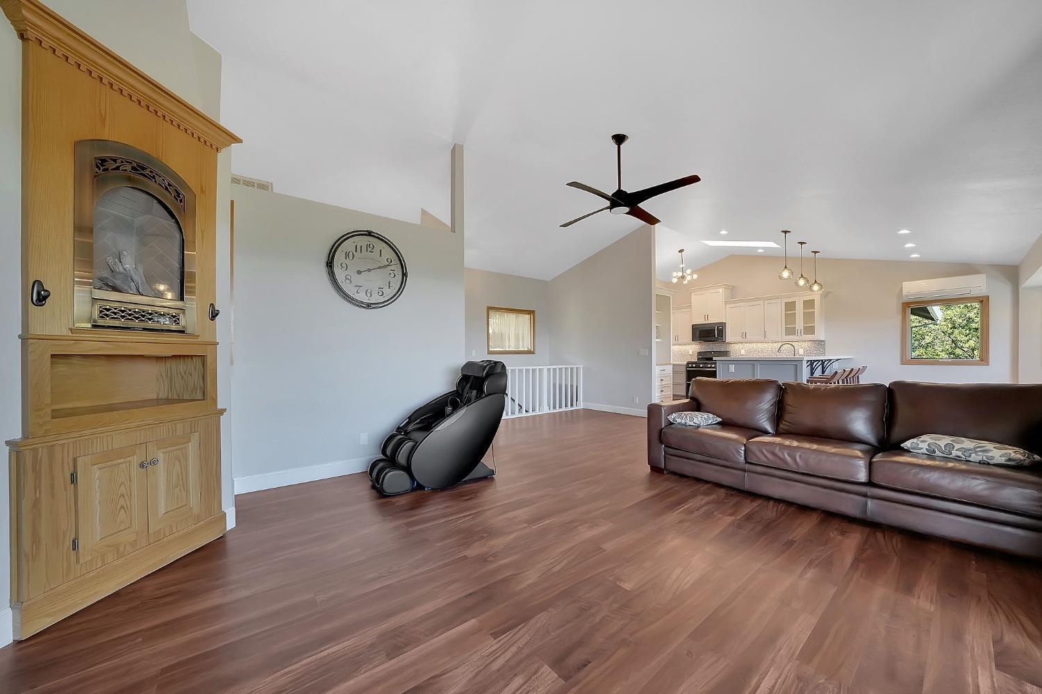 Detail Gallery Image 11 of 60 For 5569 Campfire Court 1, Hathaway Pines,  CA 95233 - 4 Beds | 2 Baths