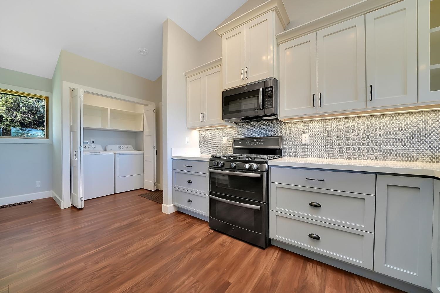 Detail Gallery Image 23 of 60 For 5569 Campfire Court 1, Hathaway Pines,  CA 95233 - 4 Beds | 2 Baths