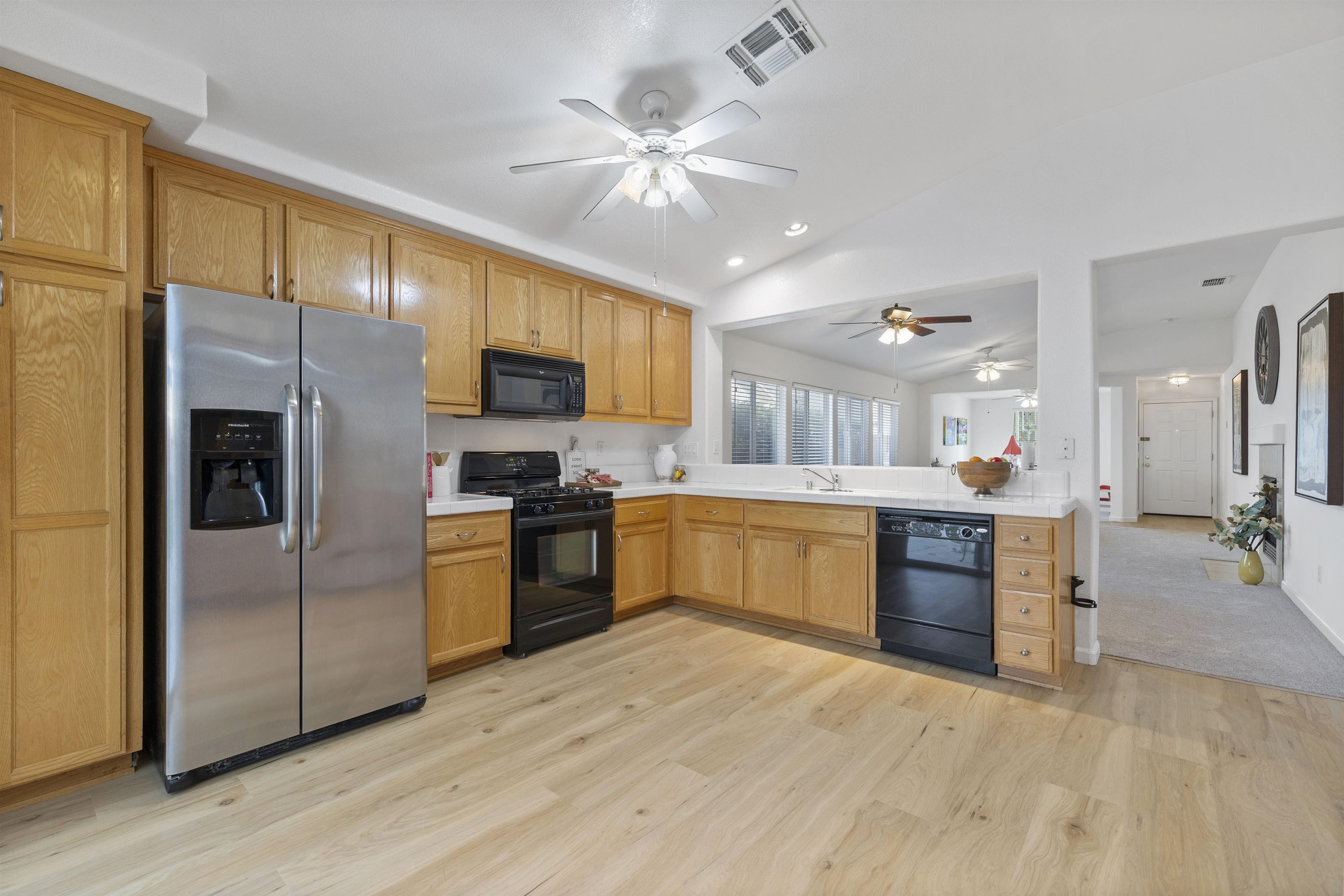 Detail Gallery Image 15 of 60 For 2237 Clock Tower Ct, Riverbank,  CA 95367 - 3 Beds | 2 Baths