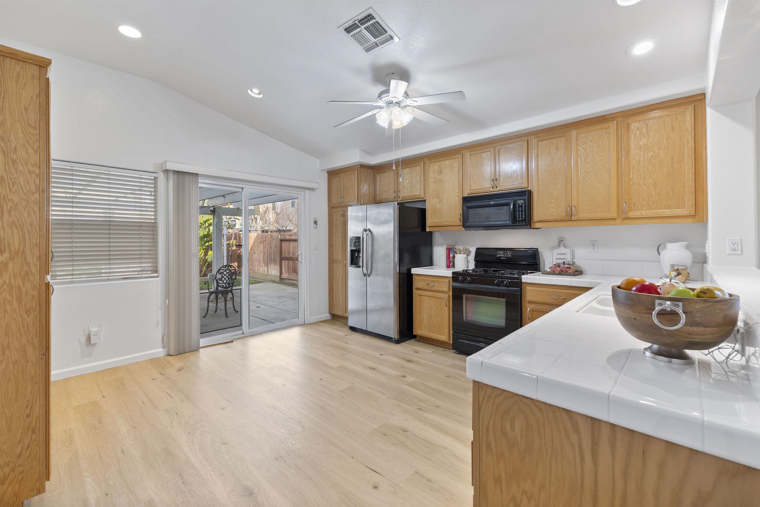 Detail Gallery Image 16 of 60 For 2237 Clock Tower Ct, Riverbank,  CA 95367 - 3 Beds | 2 Baths